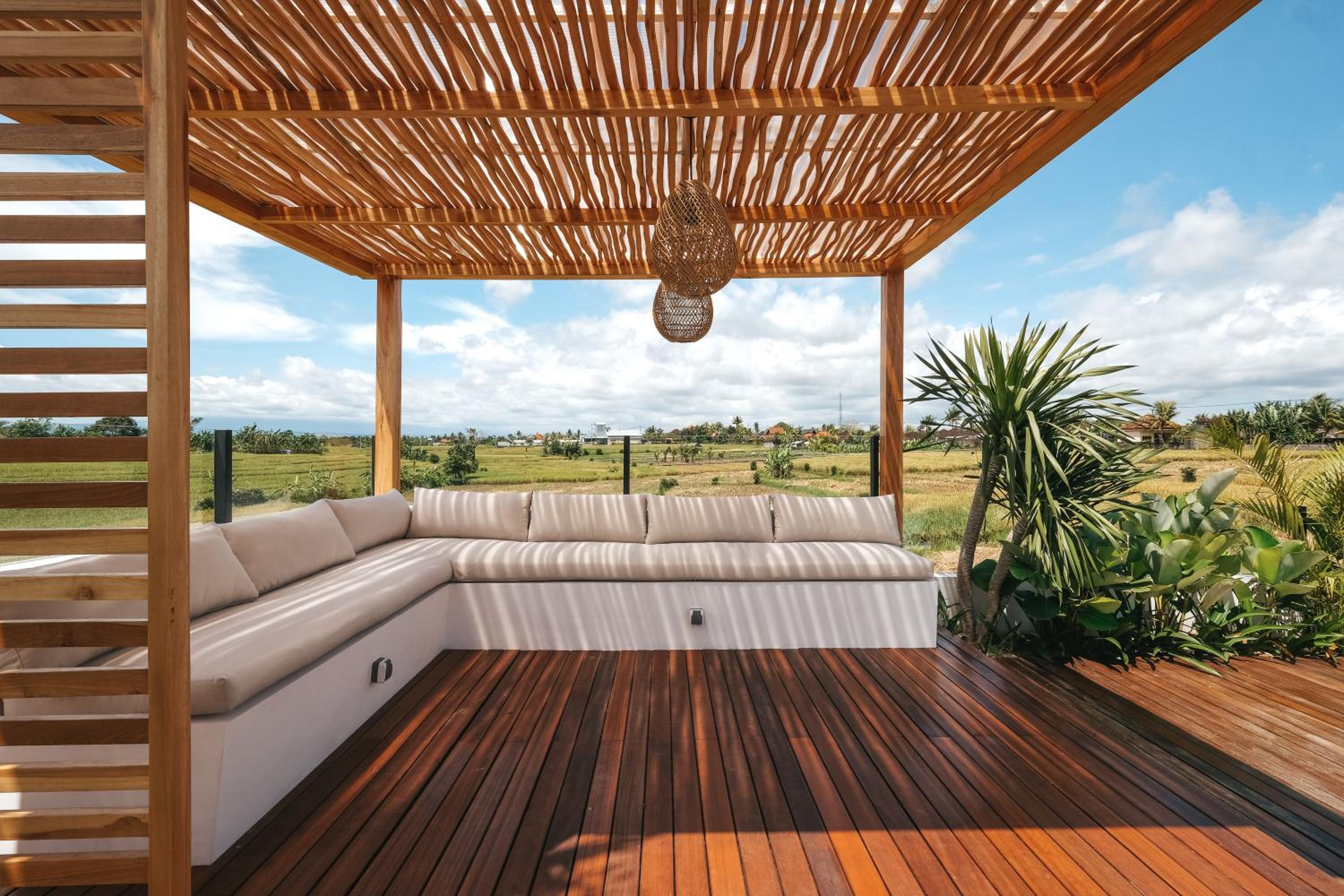 Three-Bedroom Villa - Photo 20
