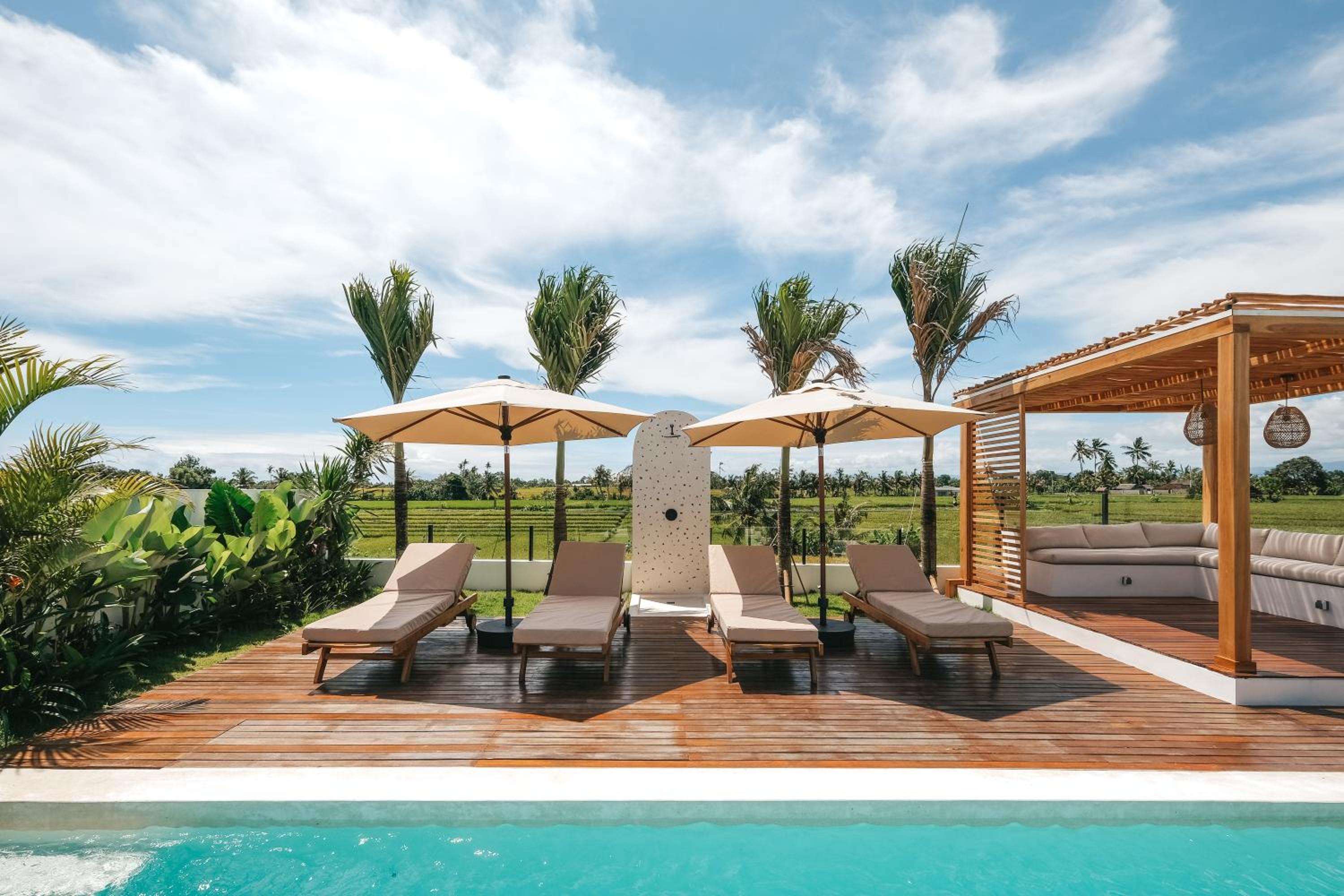Three-Bedroom Villa - Photo 27