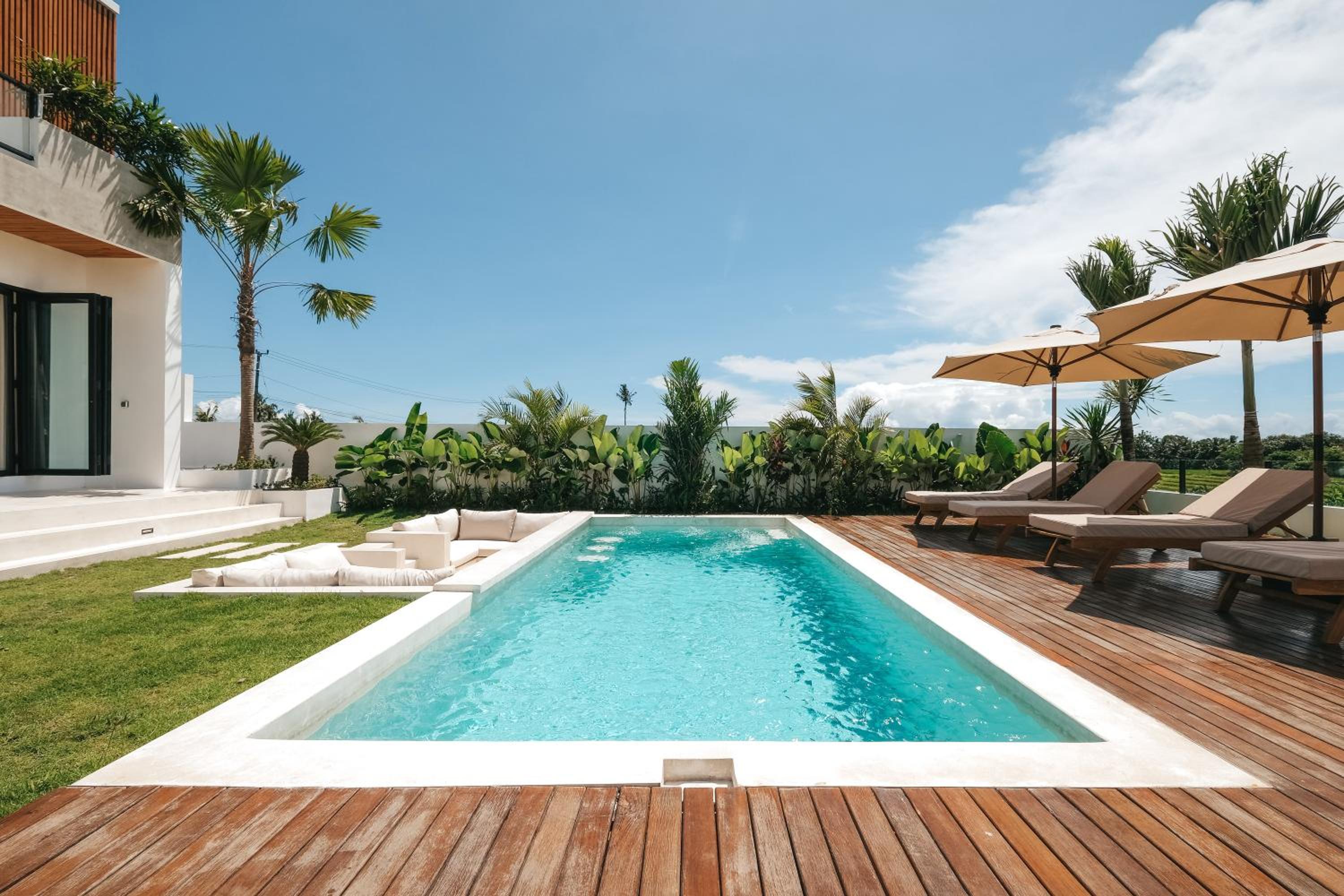 Three-Bedroom Villa - Photo 26