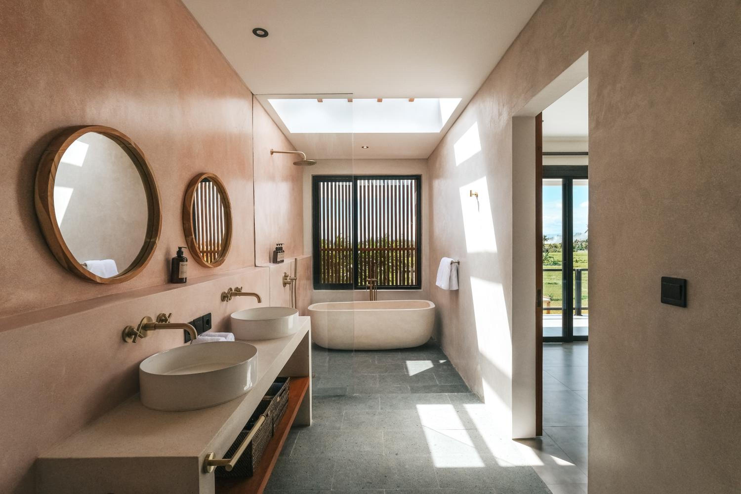 Three-Bedroom Villa - Photo 10