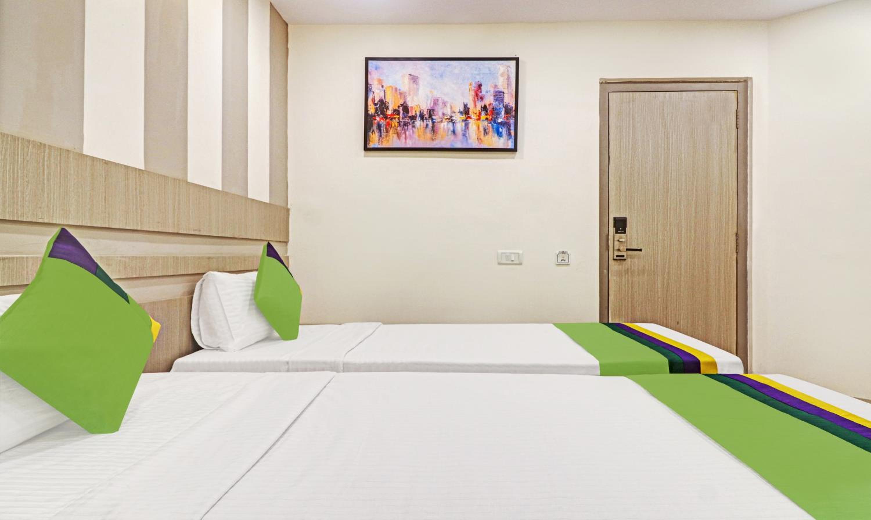 Standard Double Room photo 3