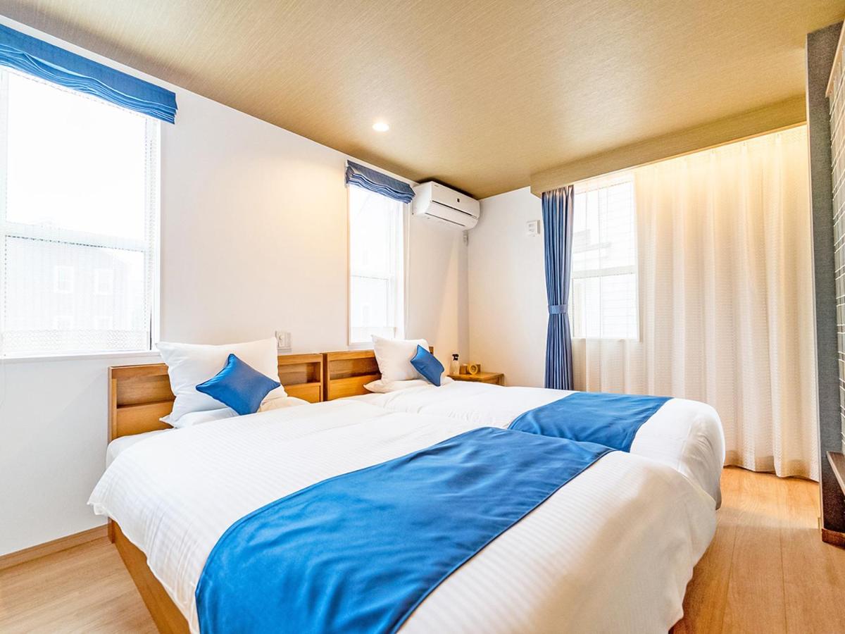 Universal Room - Superior Twin Room - Photo 11