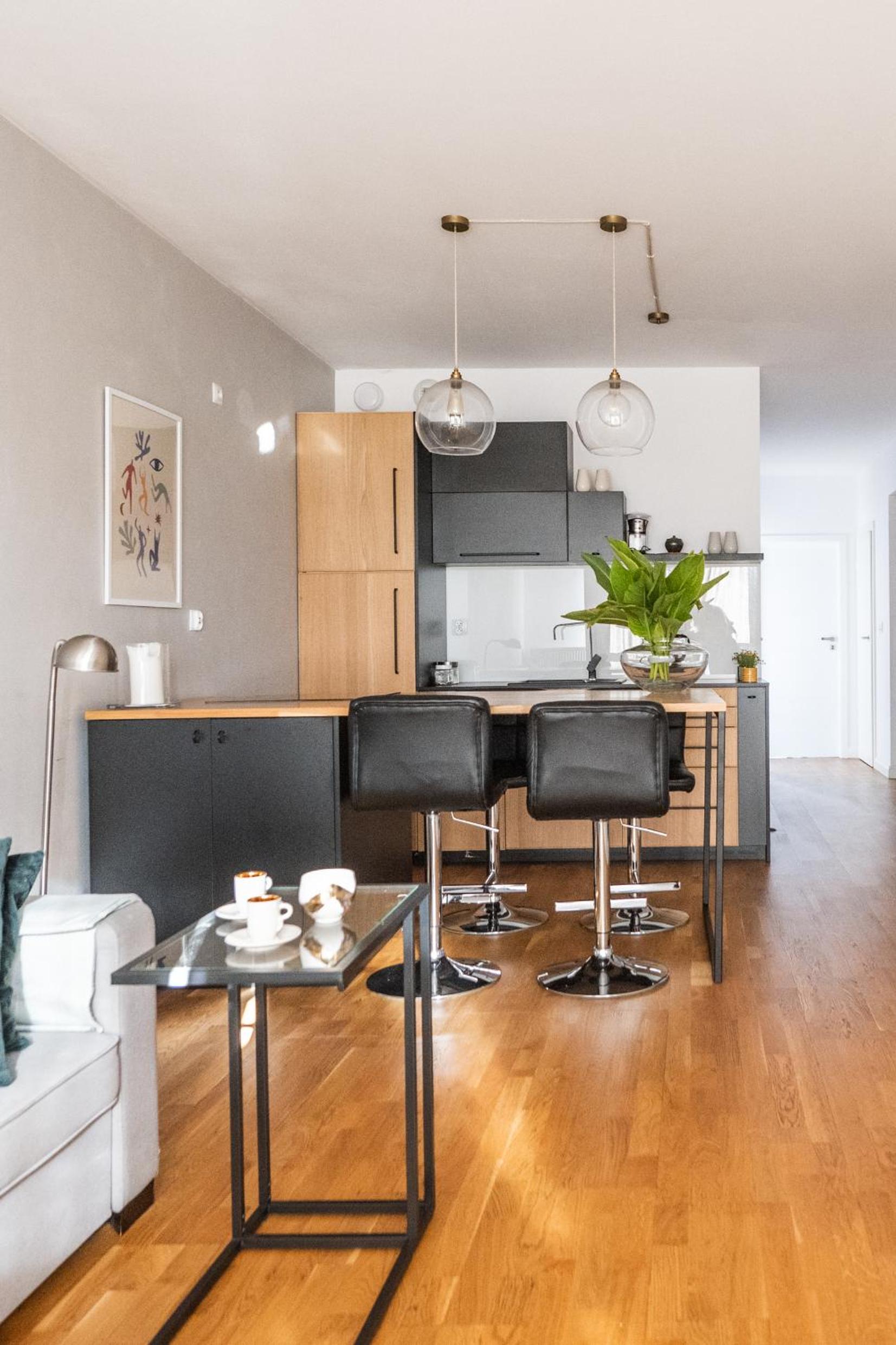 Two-Bedroom Apartment - Photo 20