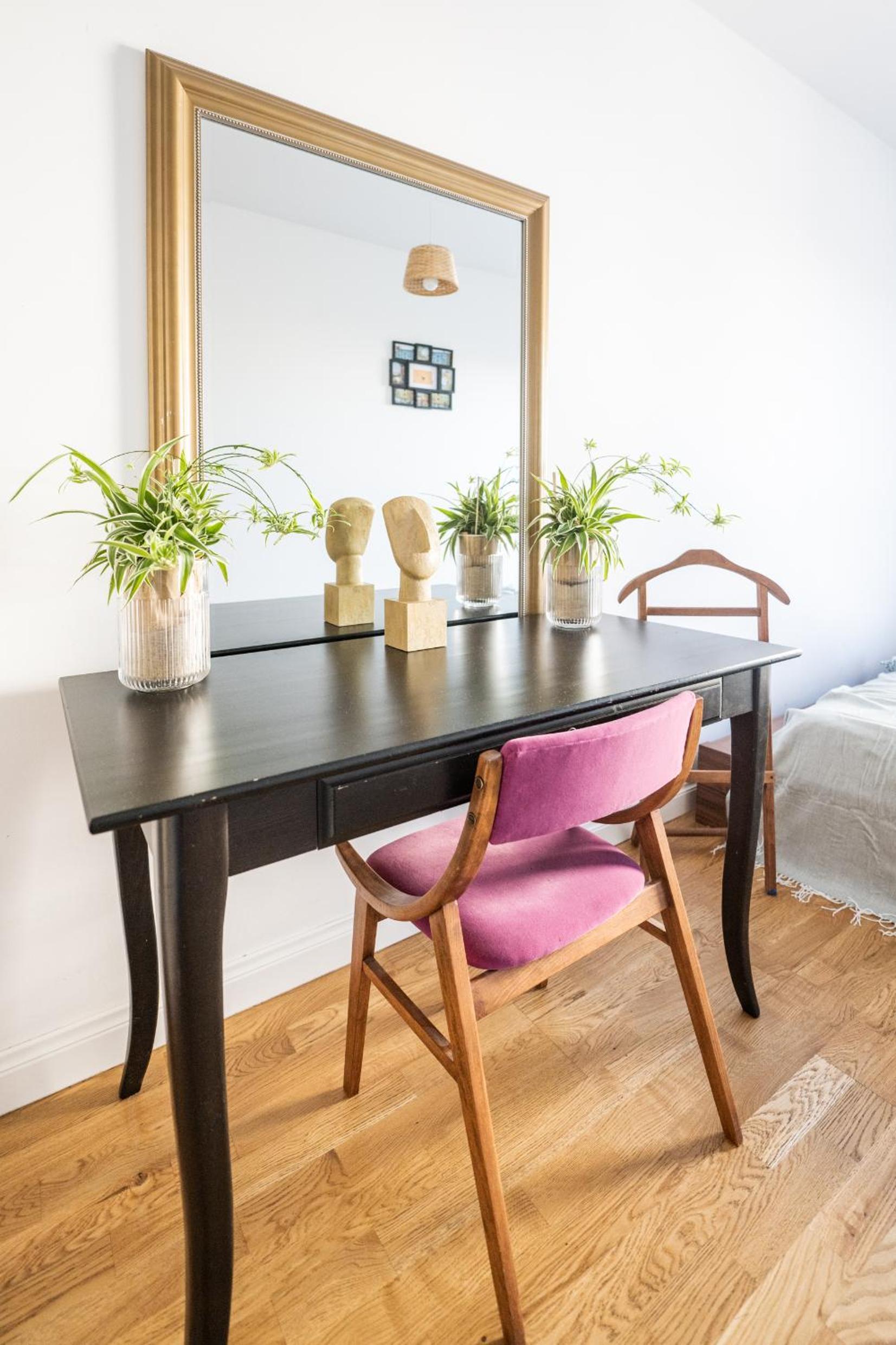 Two-Bedroom Apartment - Photo 22