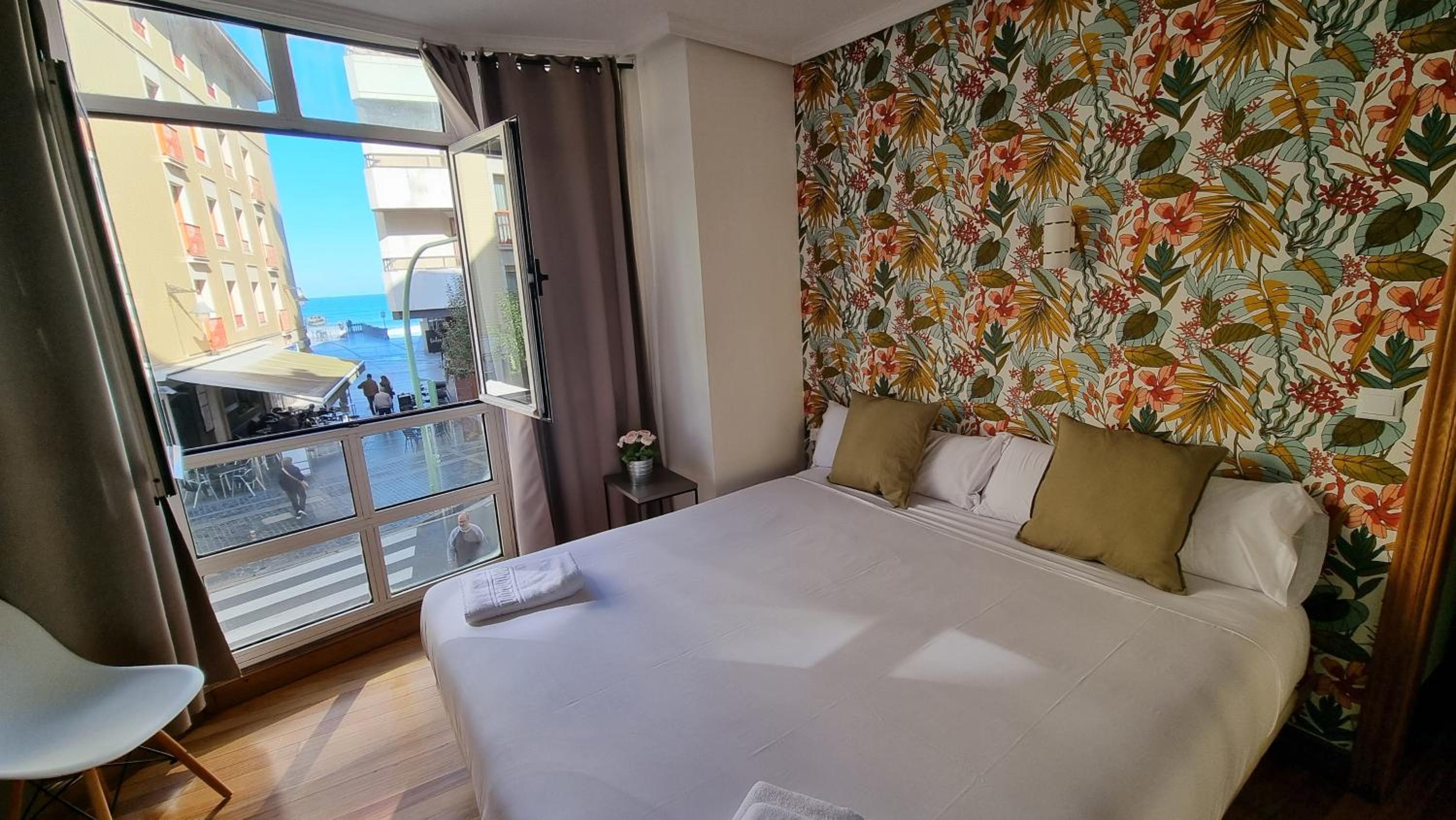 Double Room - Photo 2