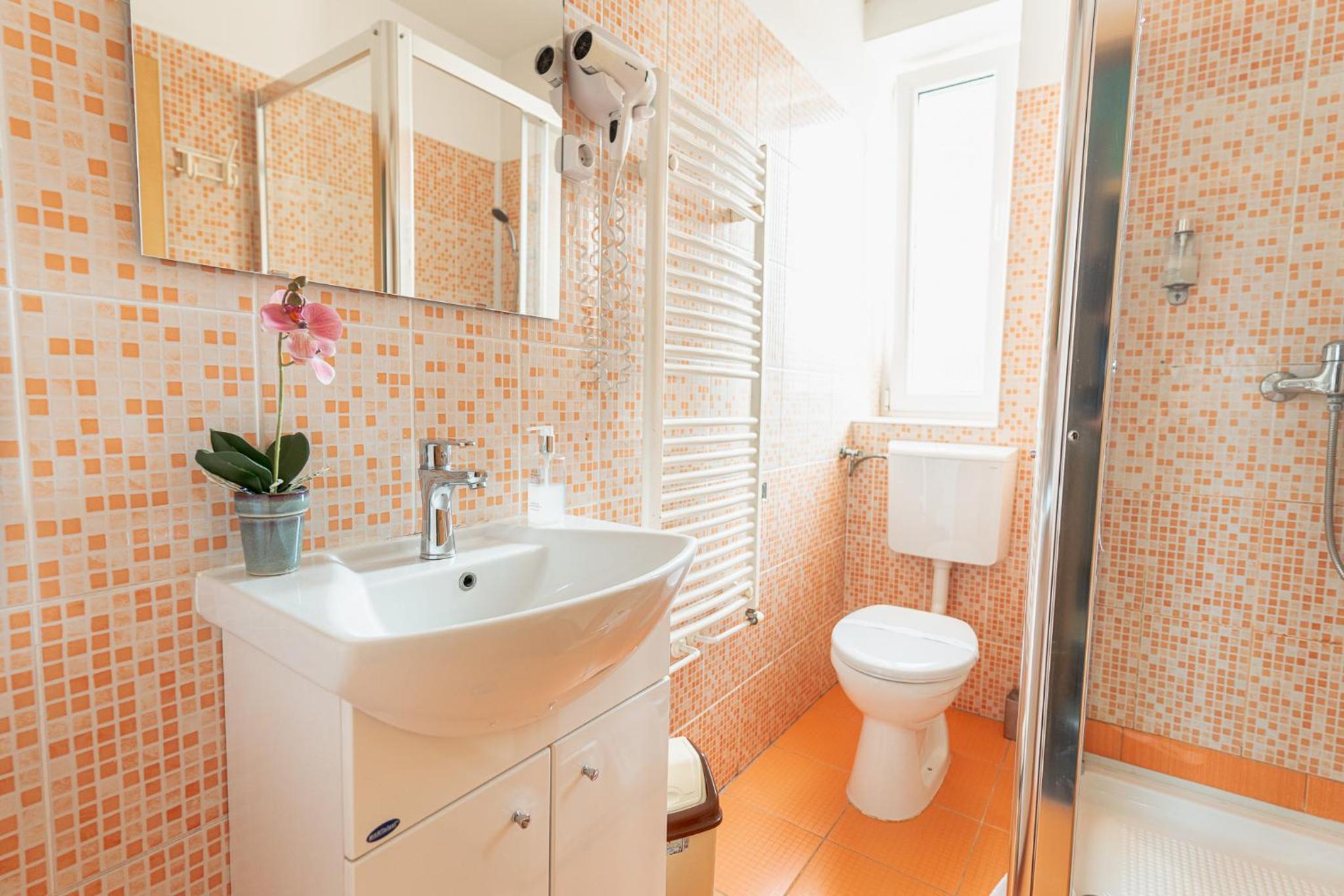 Suite (2 Adults + 1 Child) photo 3