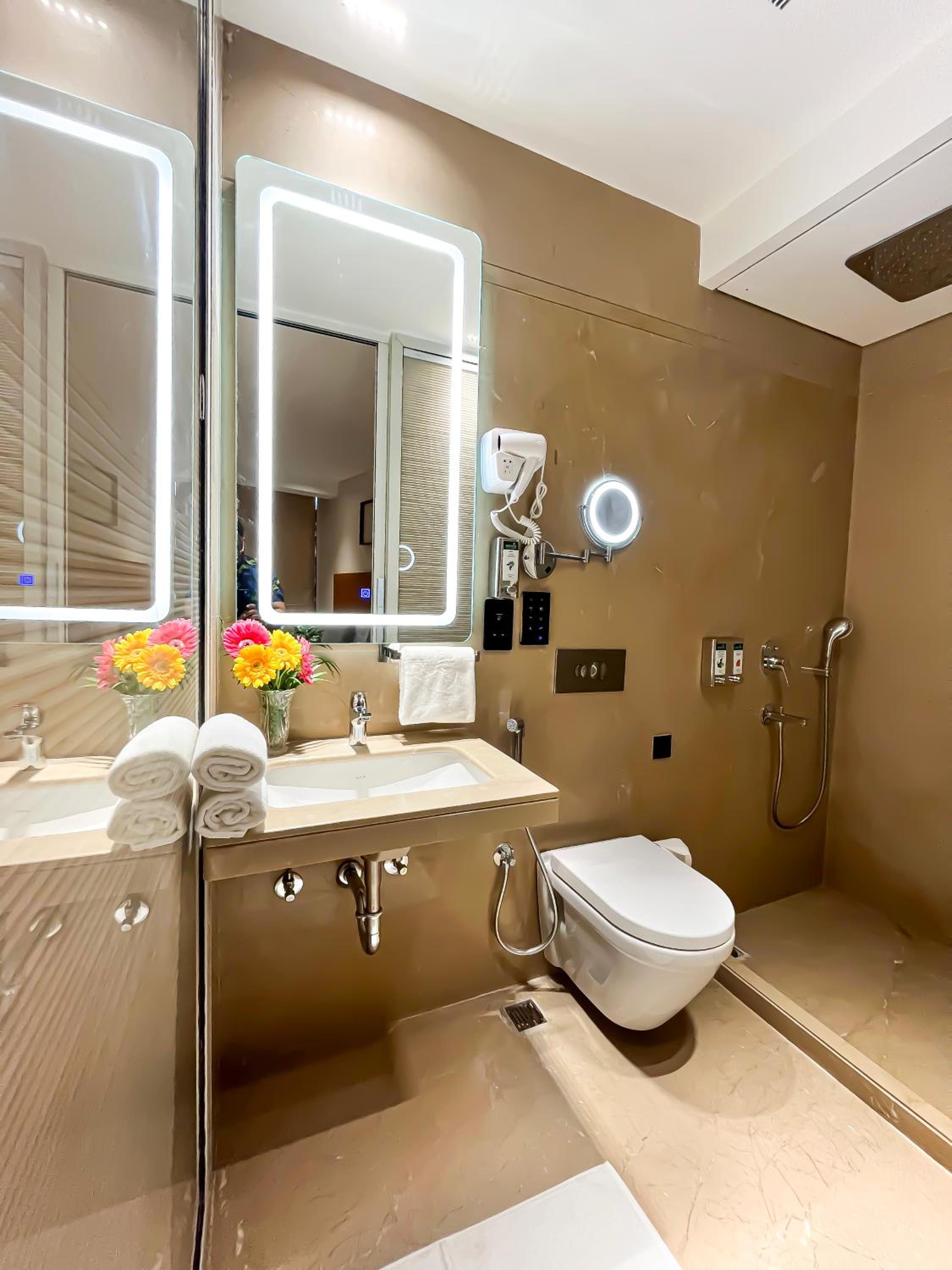 Superior Twin Room - Photo 8