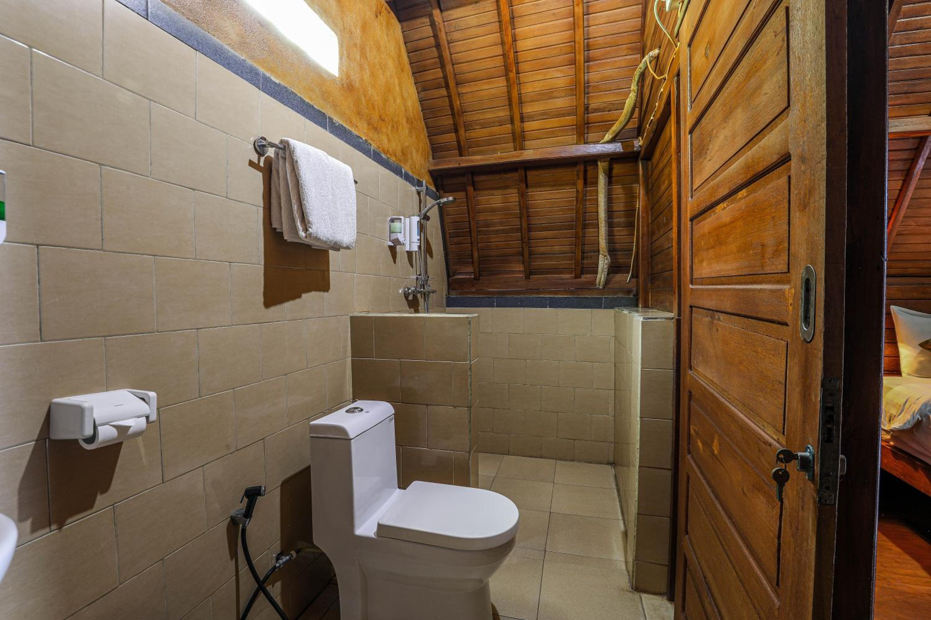 Deluxe Double Room - Photo 19