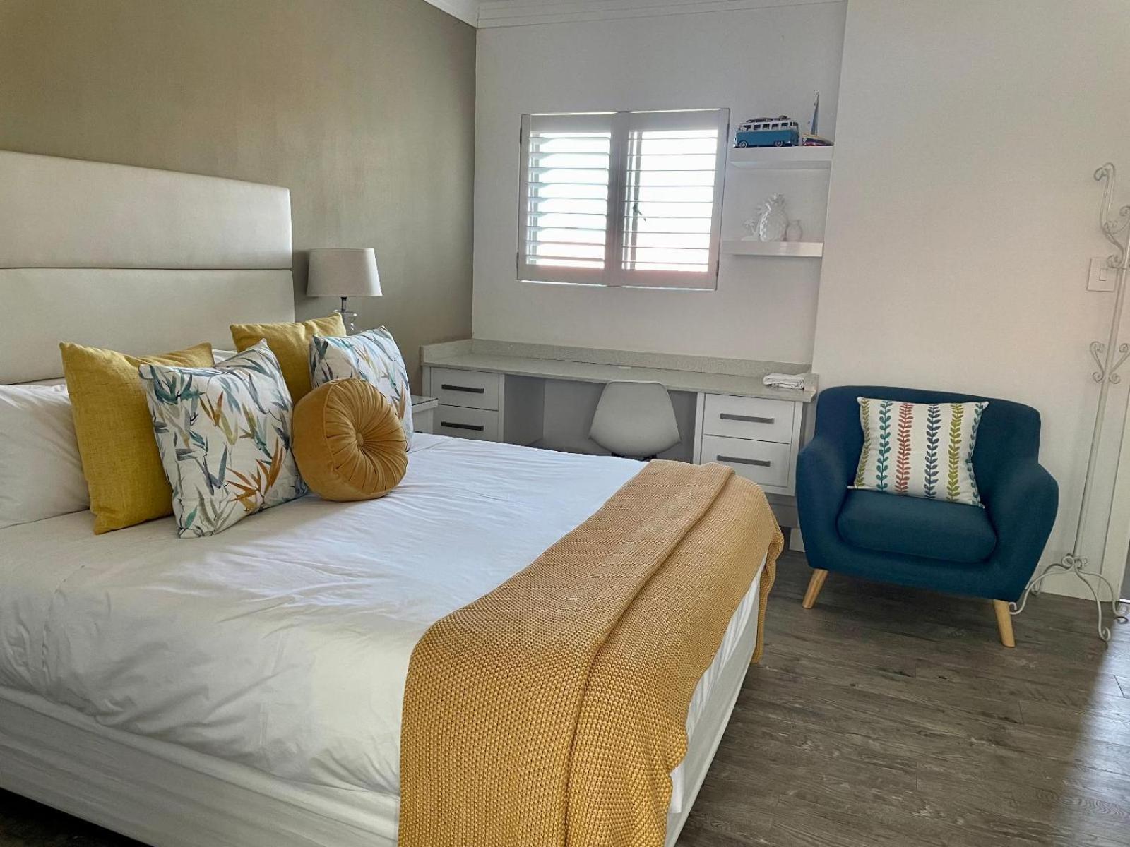Double Room with Private Bathroom - Photo 10