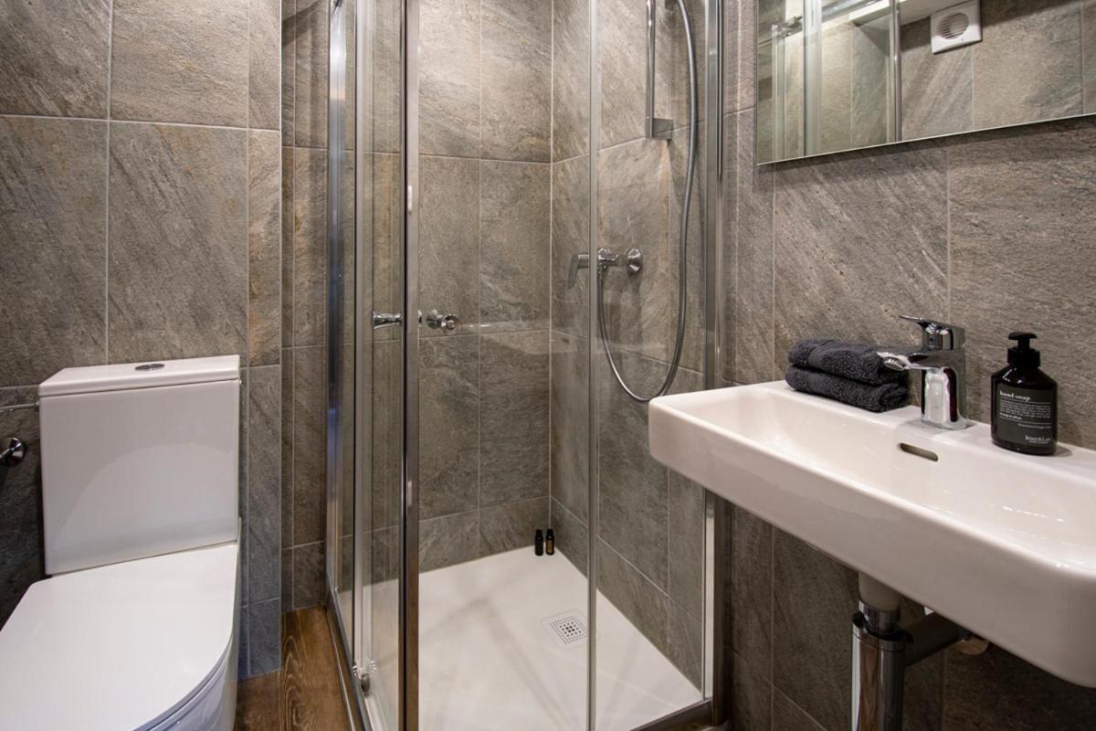Double or Twin Room photo 3