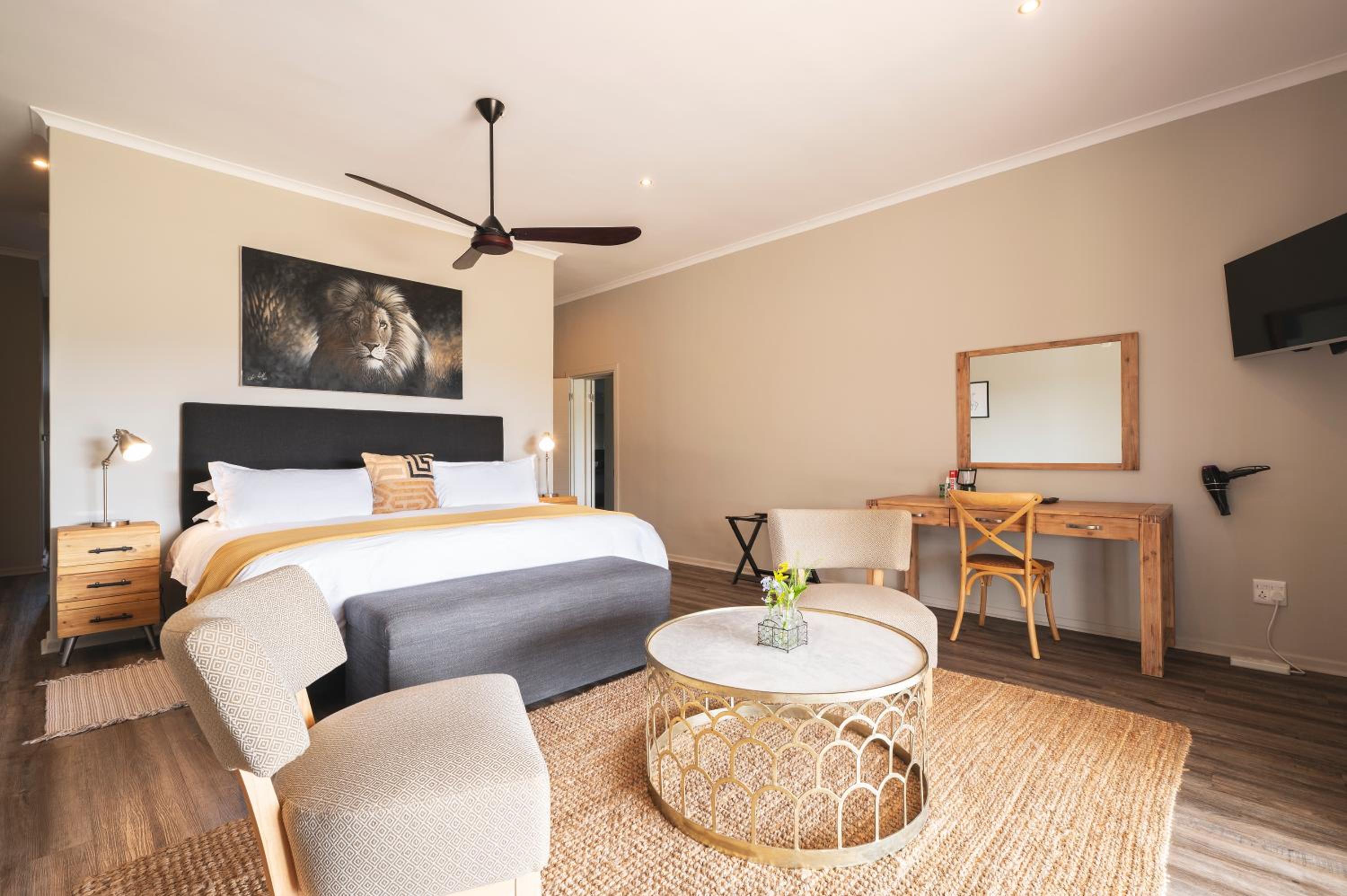 Superior Double or Twin Room with Garden View photo 2