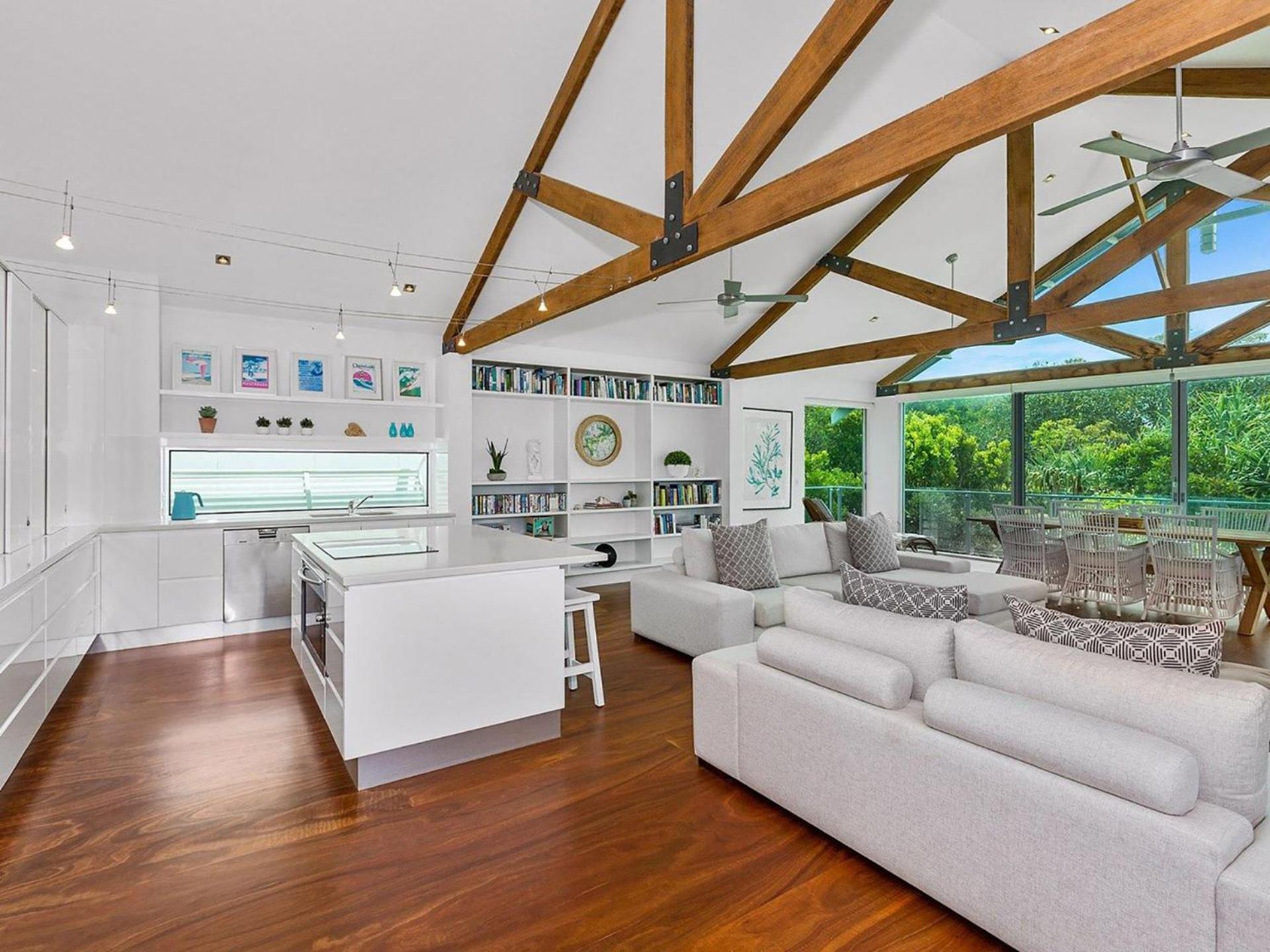 Four-Bedroom House photo 1