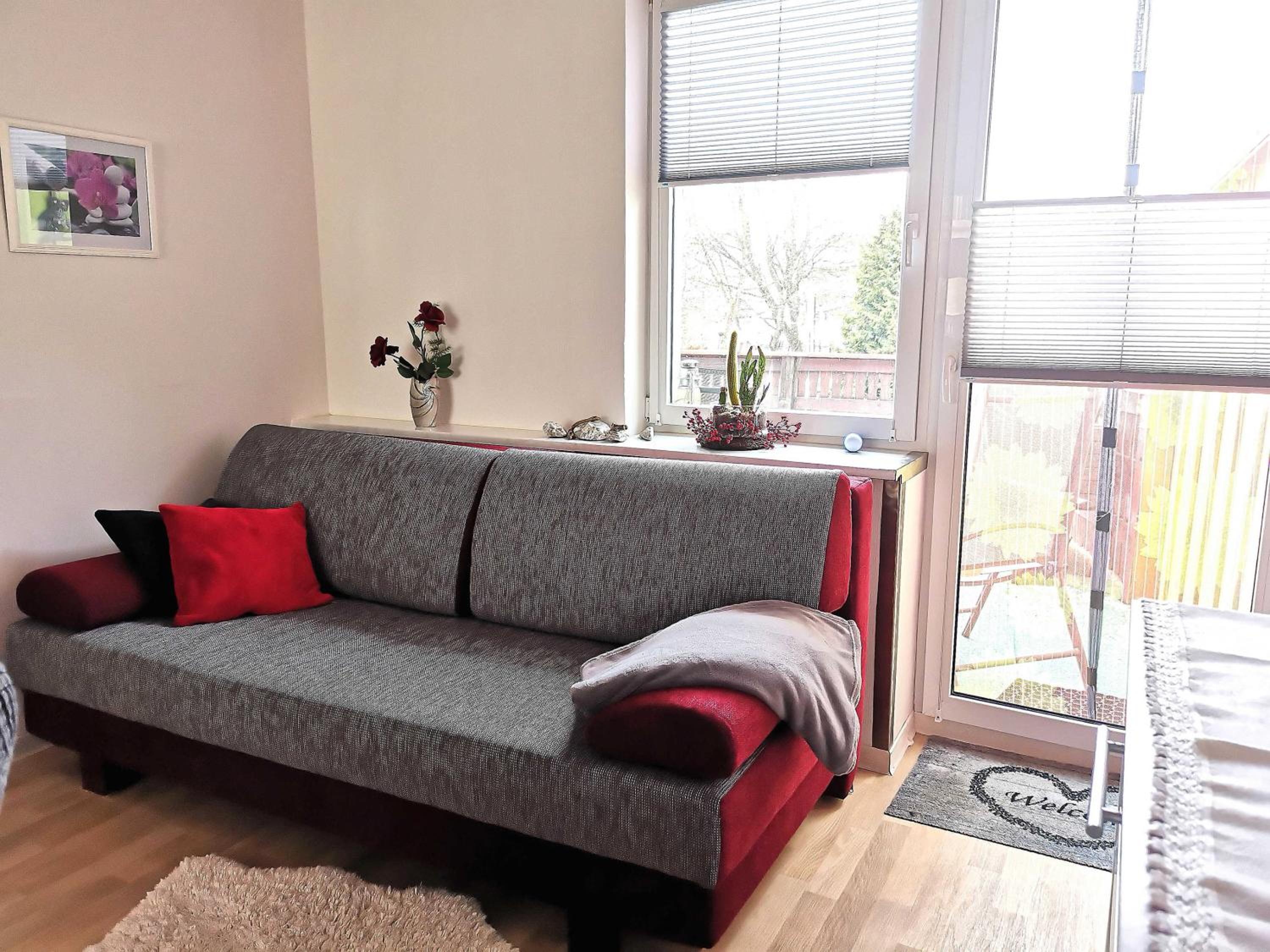 One-Bedroom Apartment with Balcony photo 2