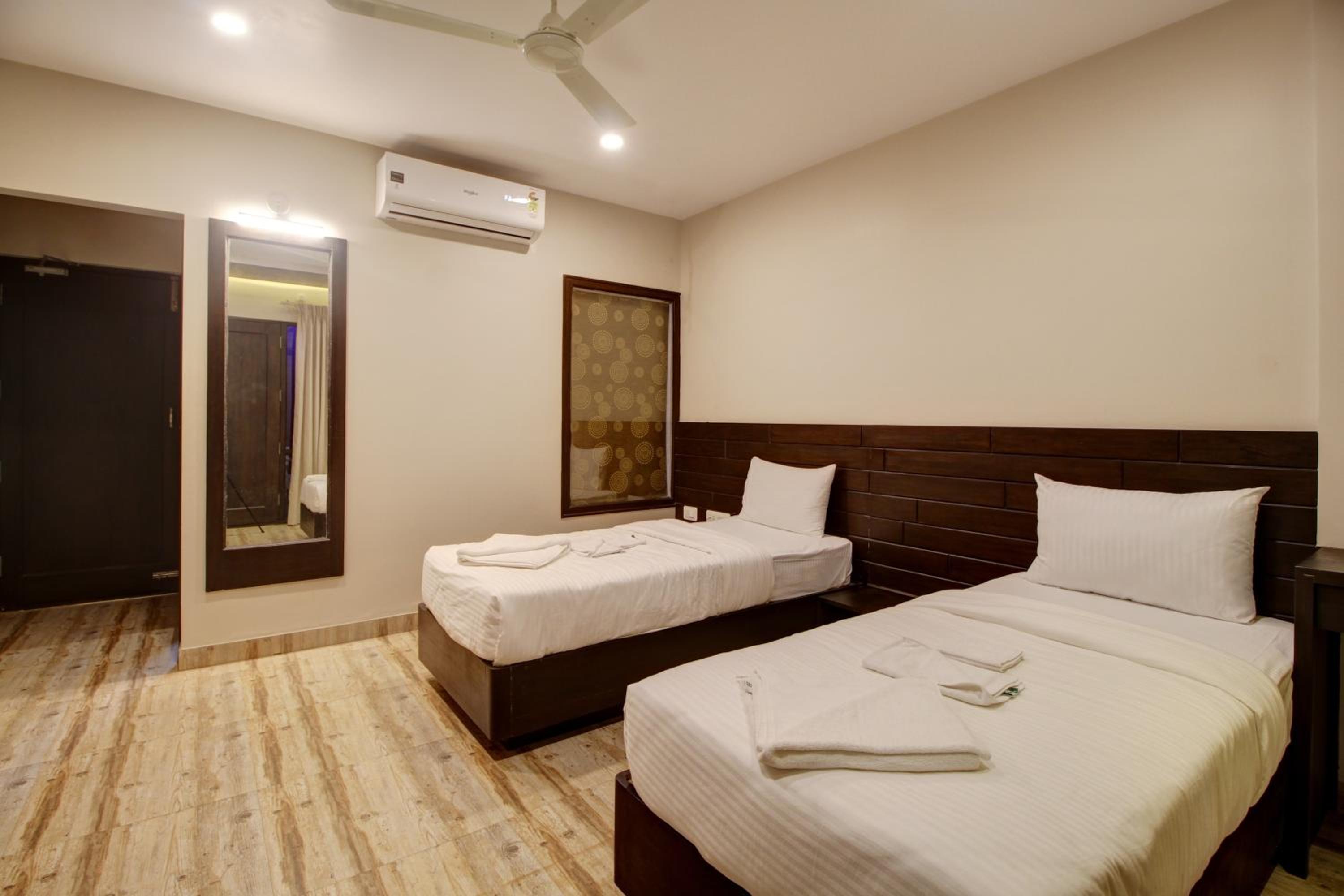 Deluxe Double Room with Balcony