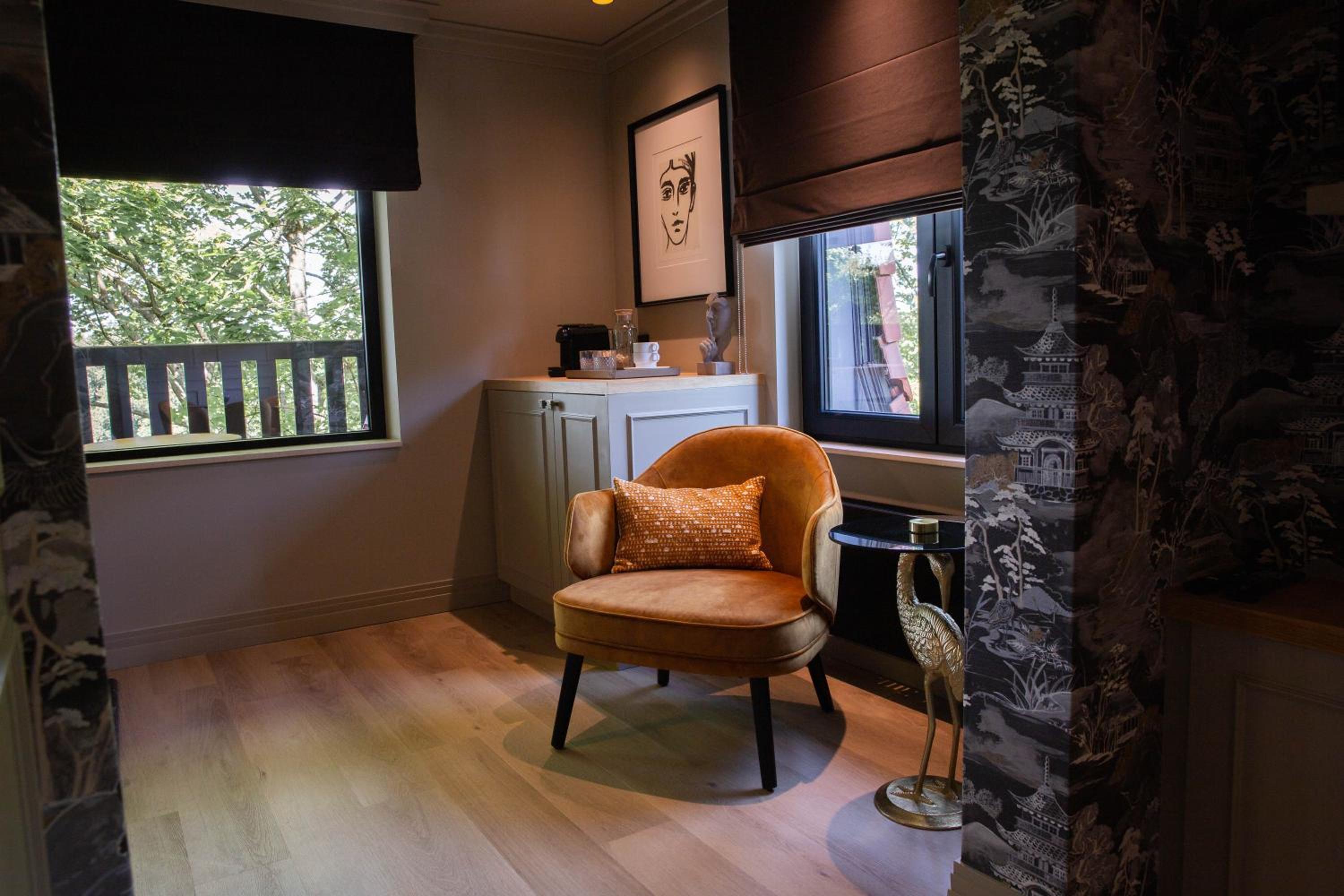 King Suite with Balcony photo 3