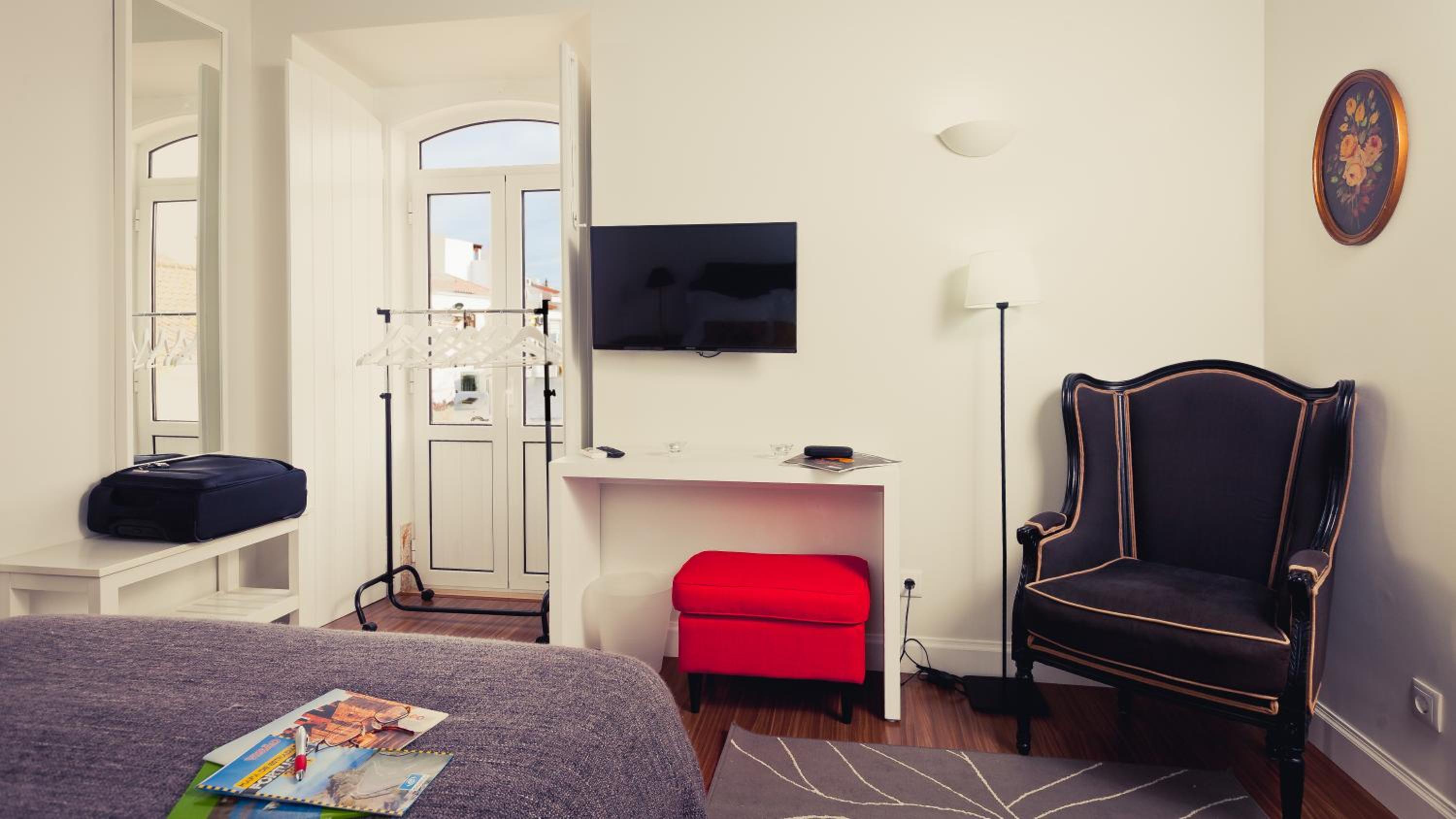 Suite - Photo 7