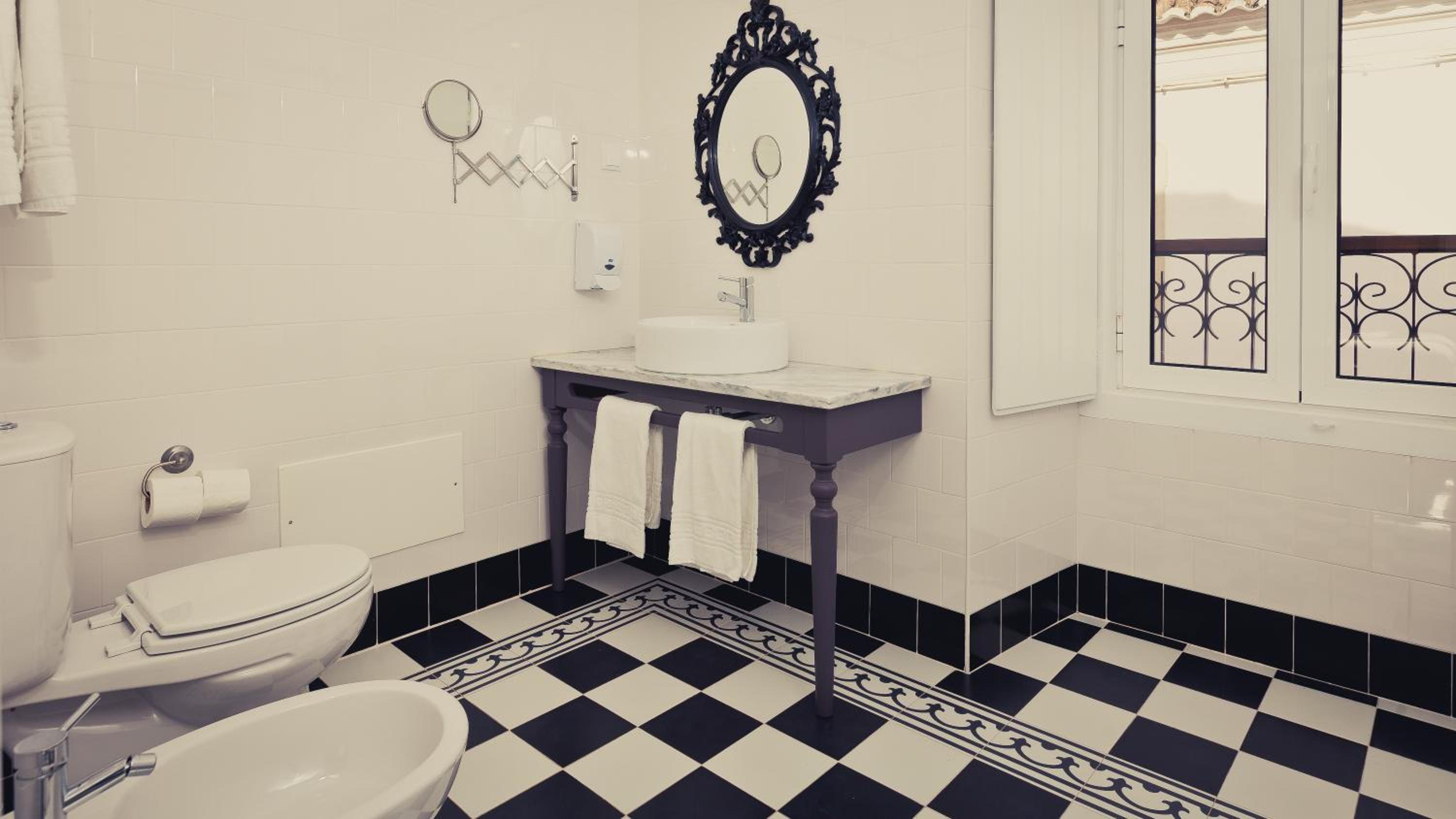 Suite - Photo 2