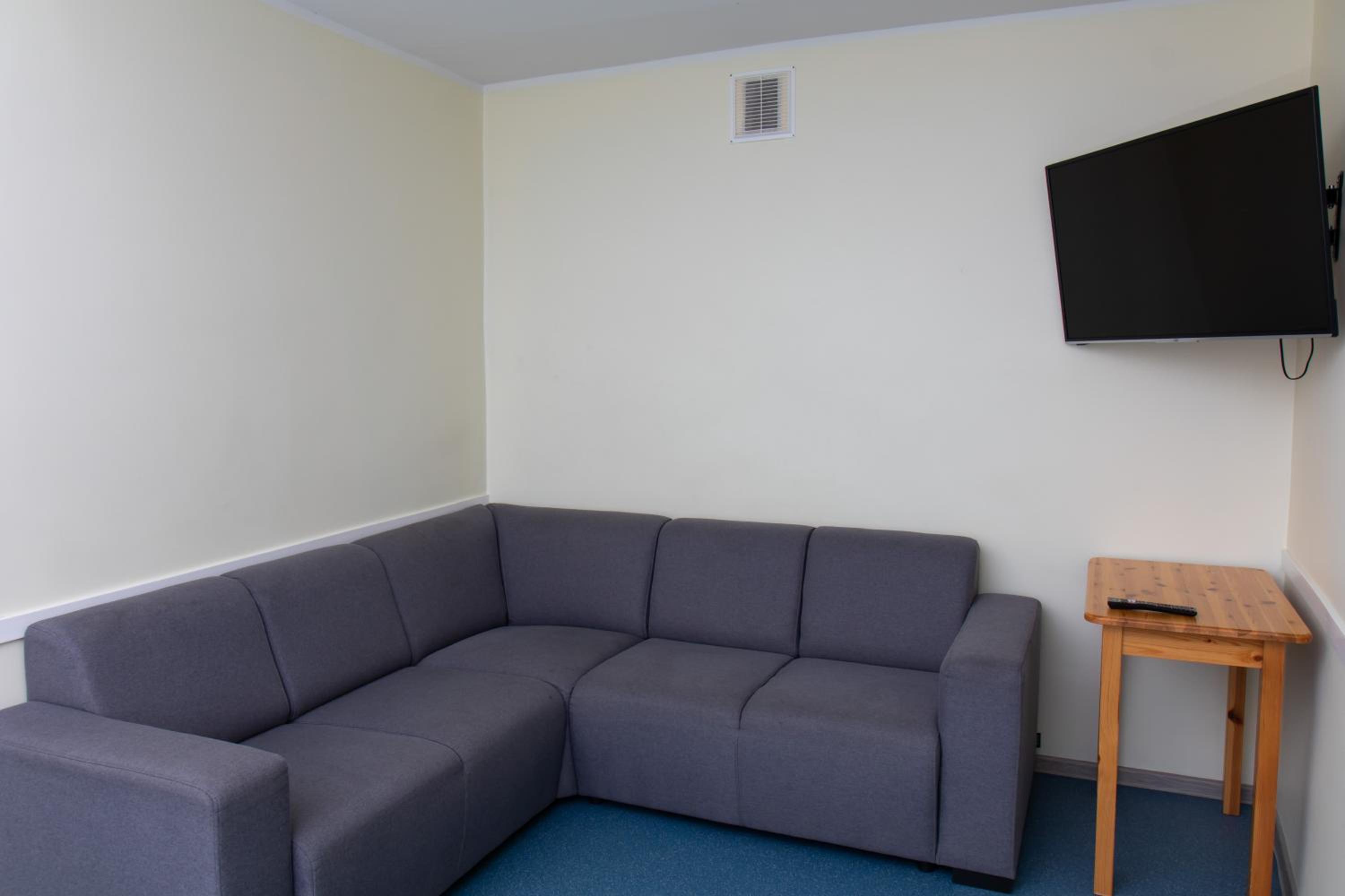 Economy Triple Room photo 3