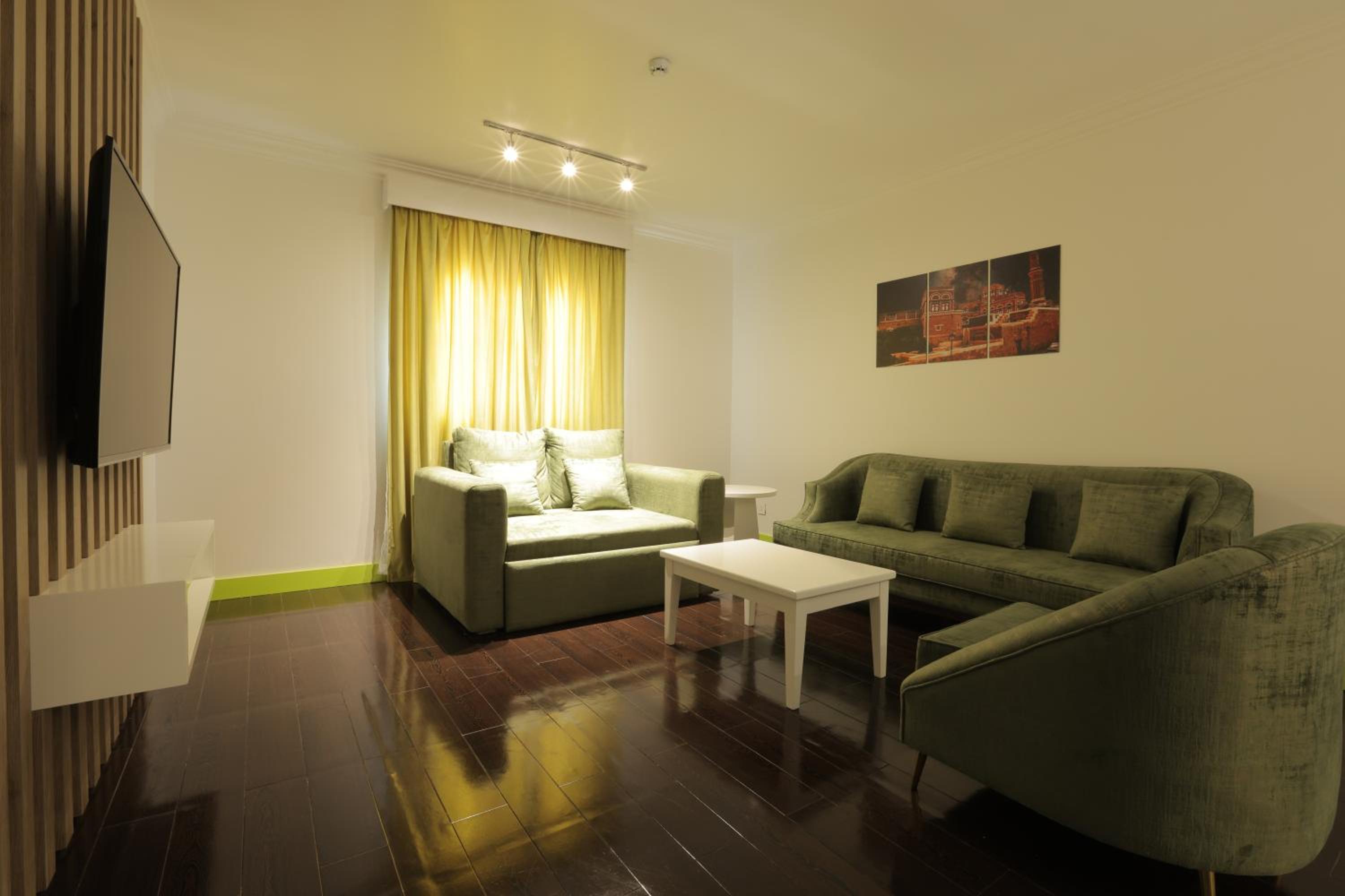 King Room With Sofa Bed - Mobility Accessible