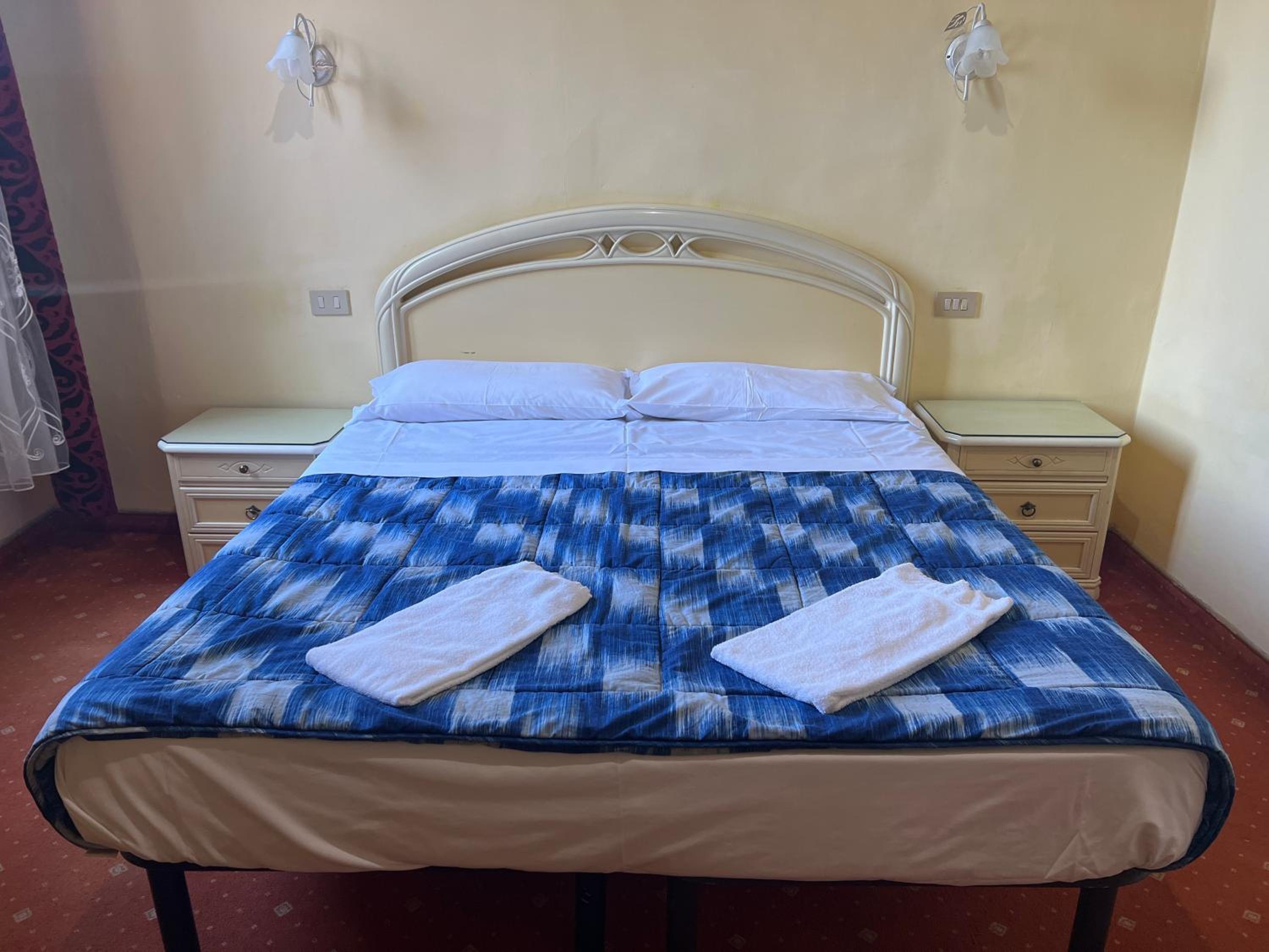 Triple Room with Private Bathroom photo 1