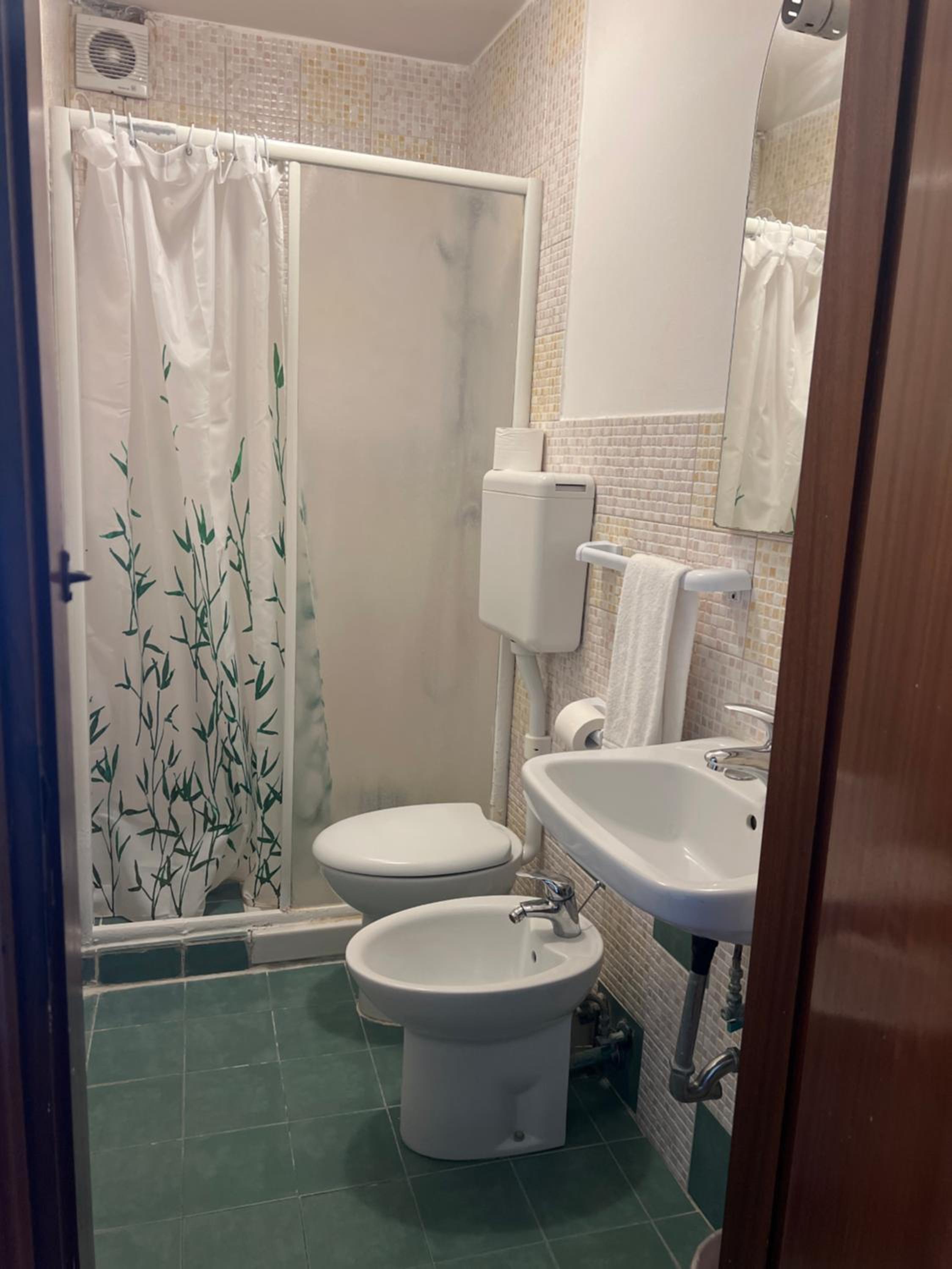 Triple Room with Private Bathroom photo 3