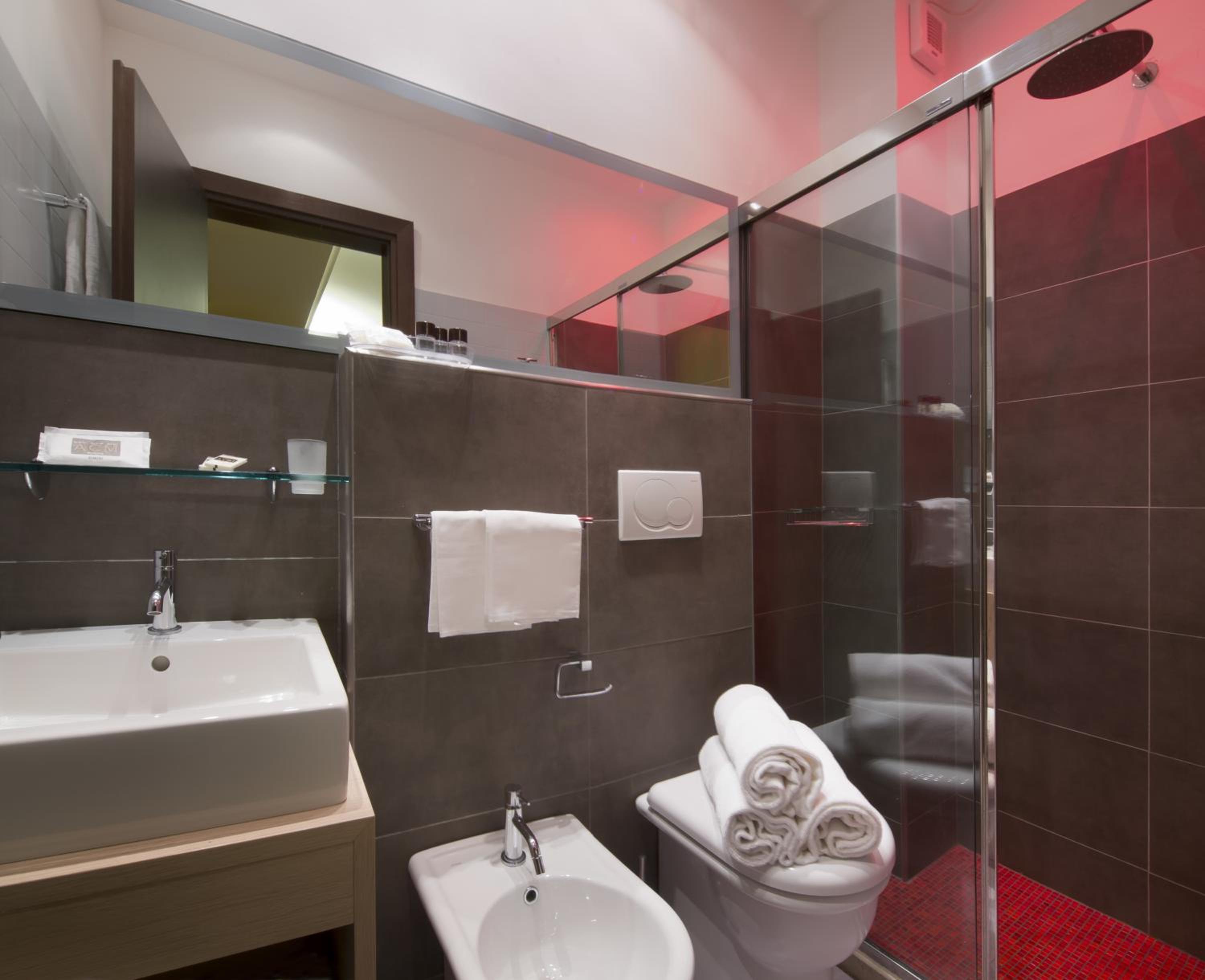 Triple Room - Photo 3