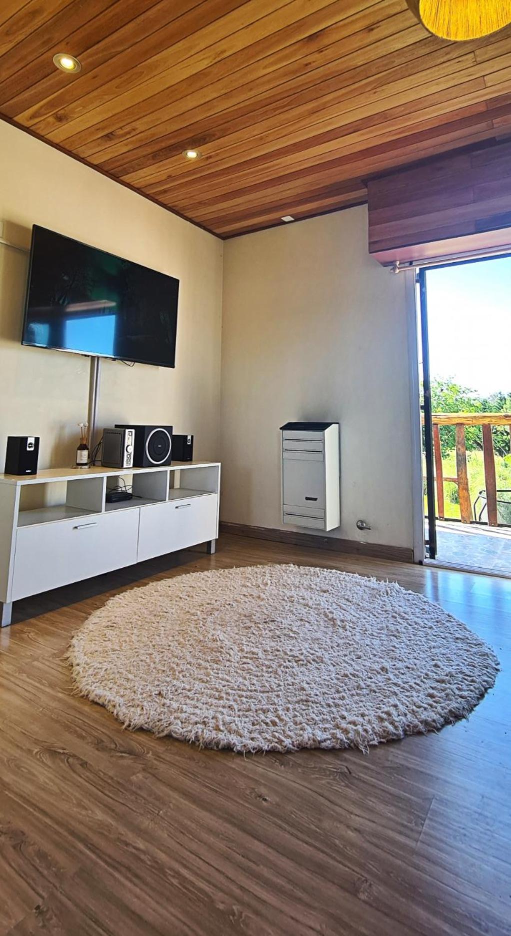 Three-Bedroom House photo 2