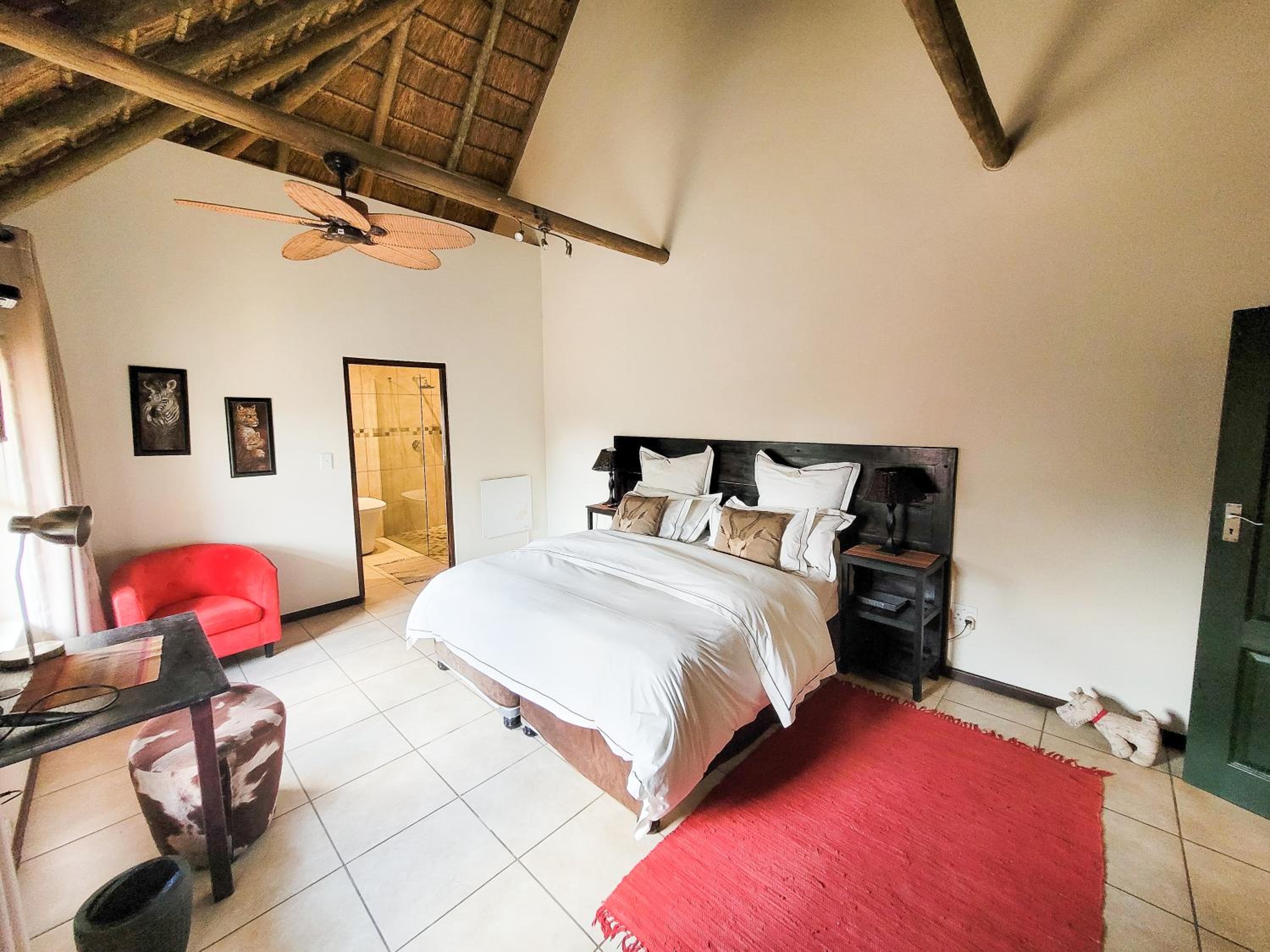 Standard Double or Twin Room - Photo 6