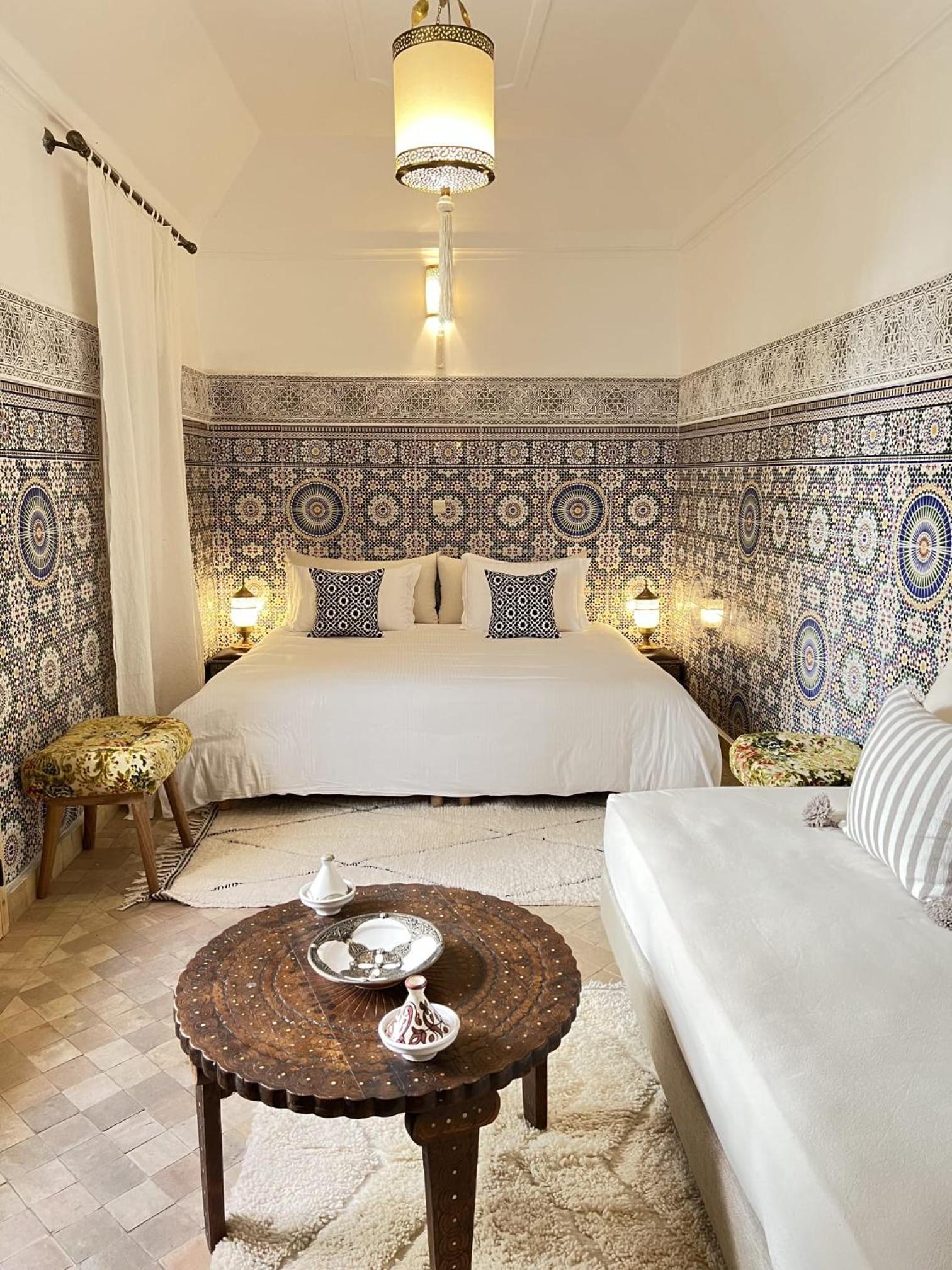 Deluxe Room - Photo 2