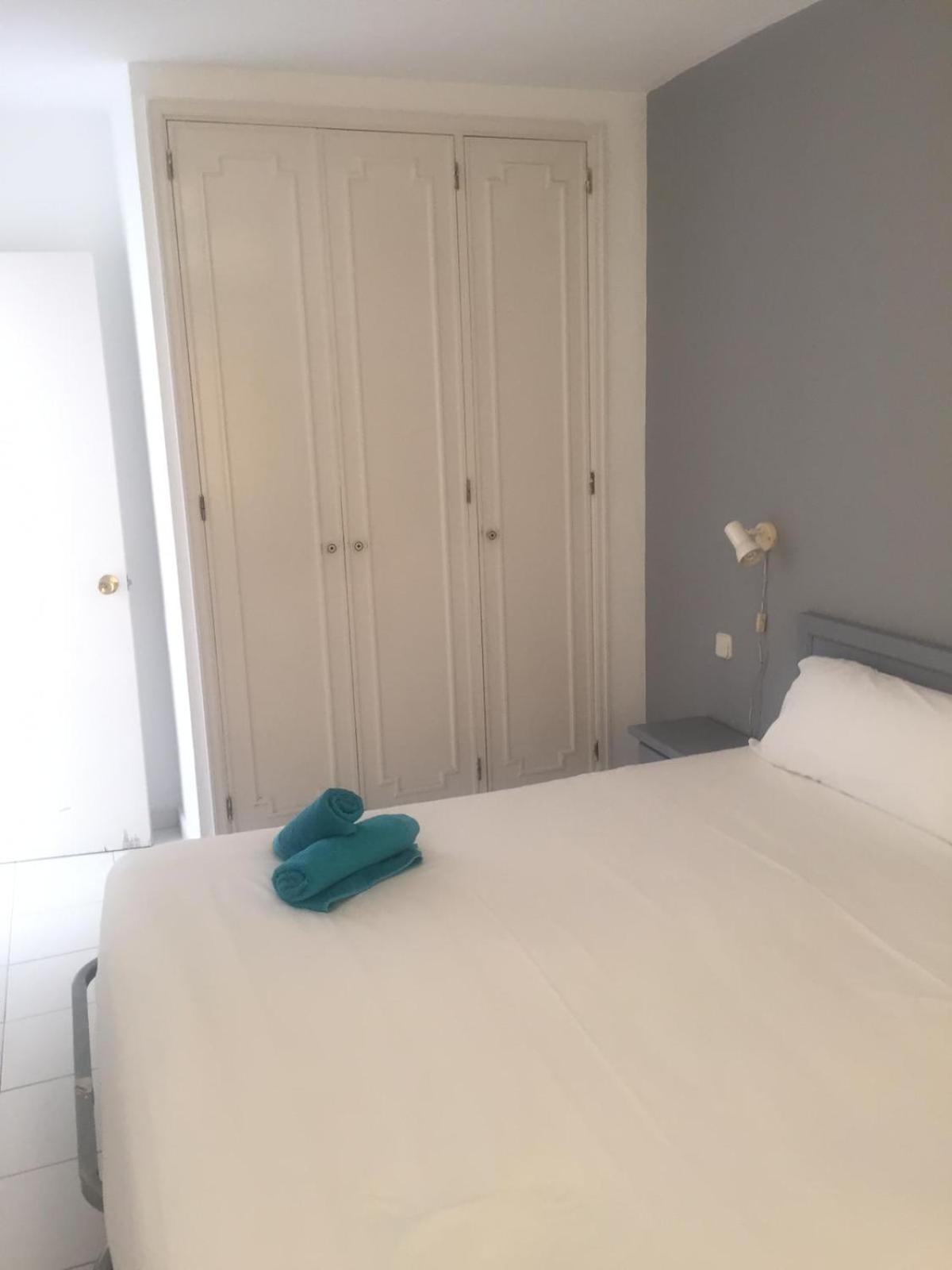 Apartamento con vista a la piscina