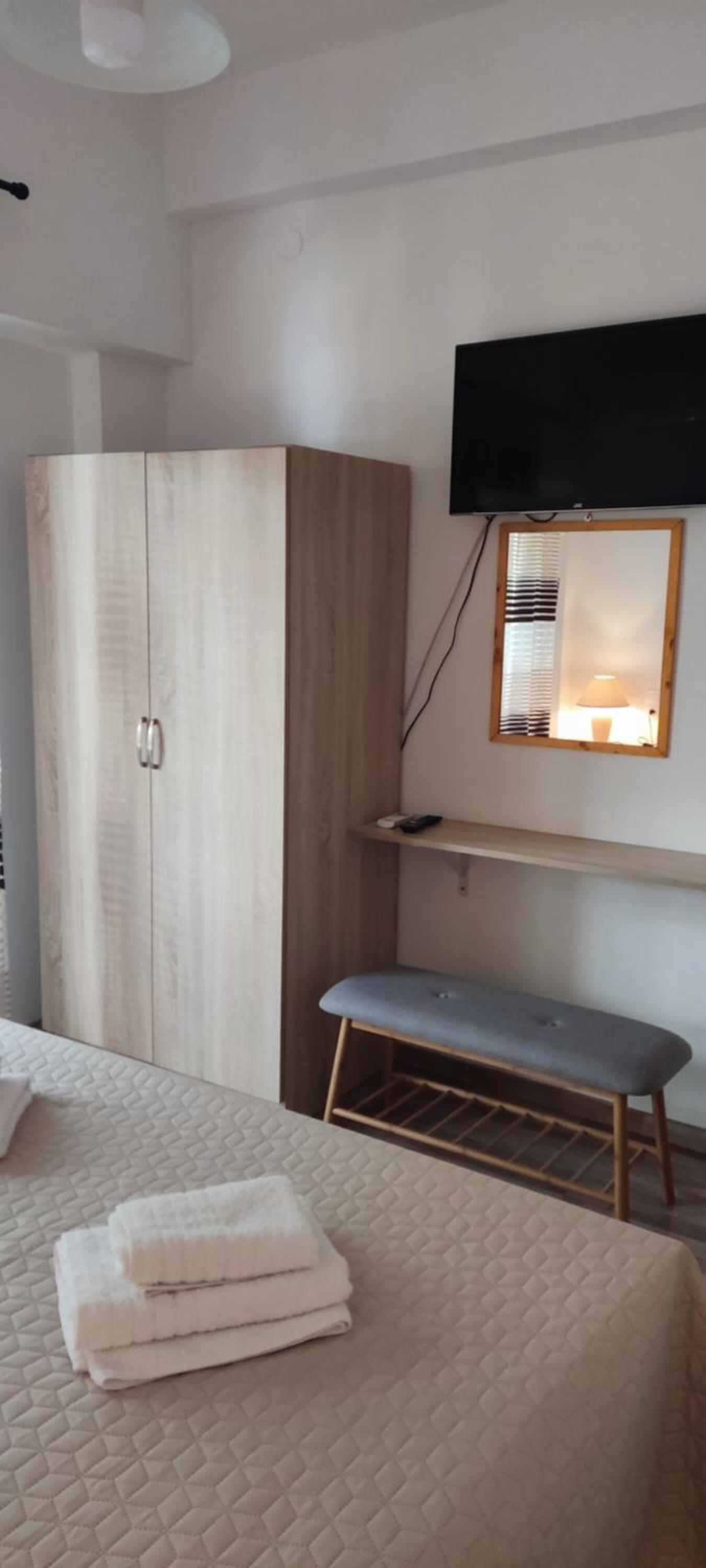 Two-Bedroom Apartment - Photo 21