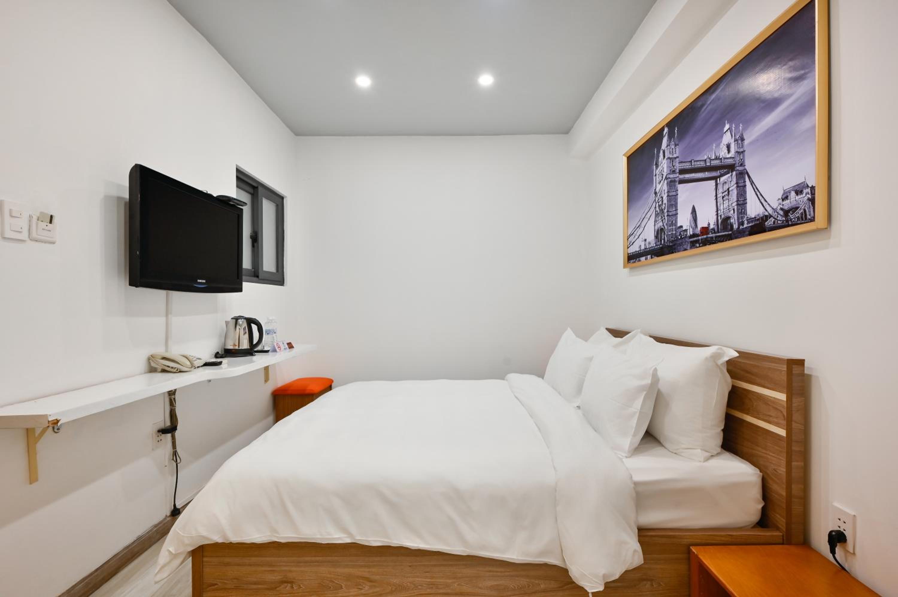 Superior Twin Room With Complimentary Daily Snack photo 2
