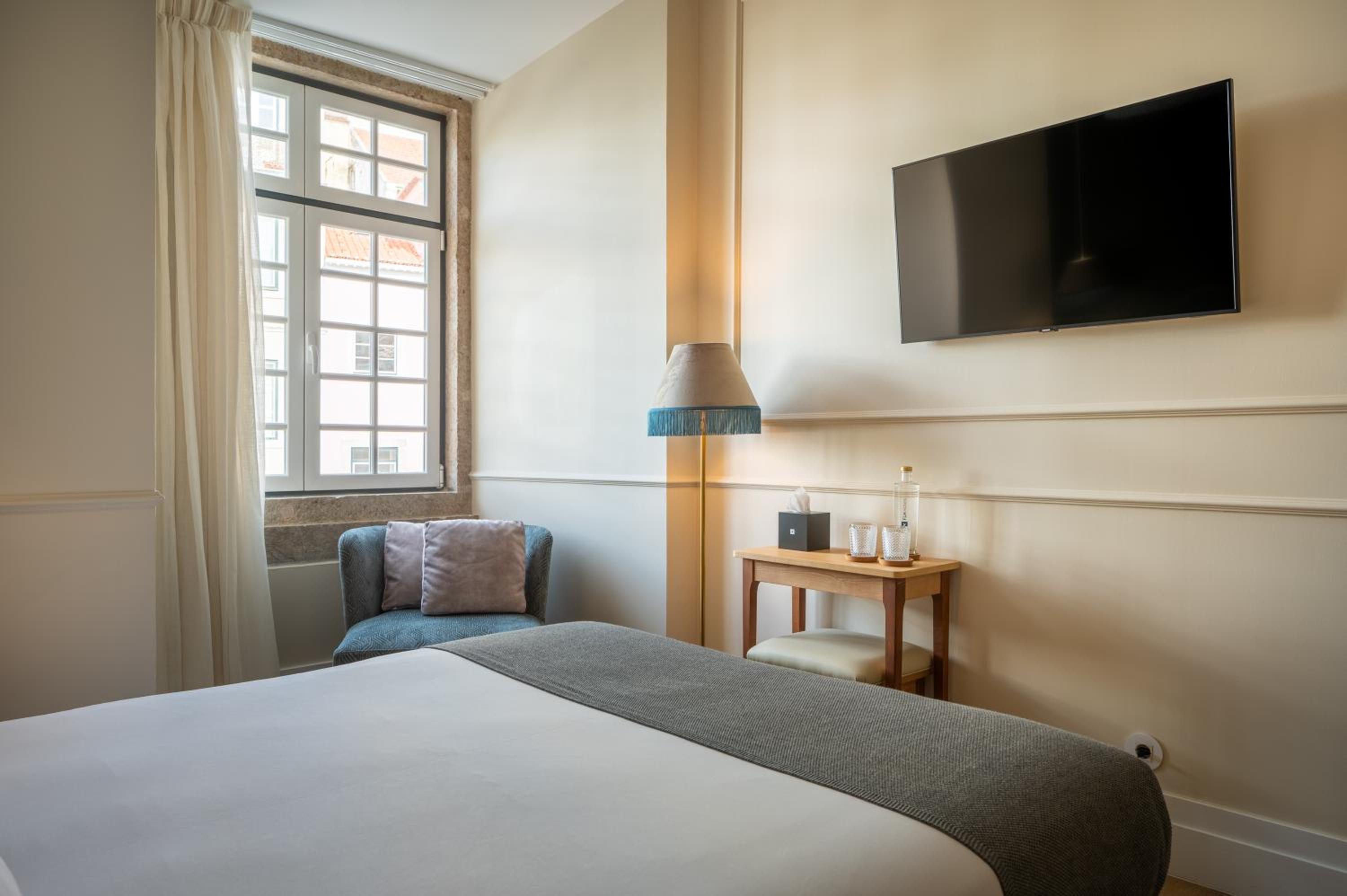 Standard Double Room - Photo 2
