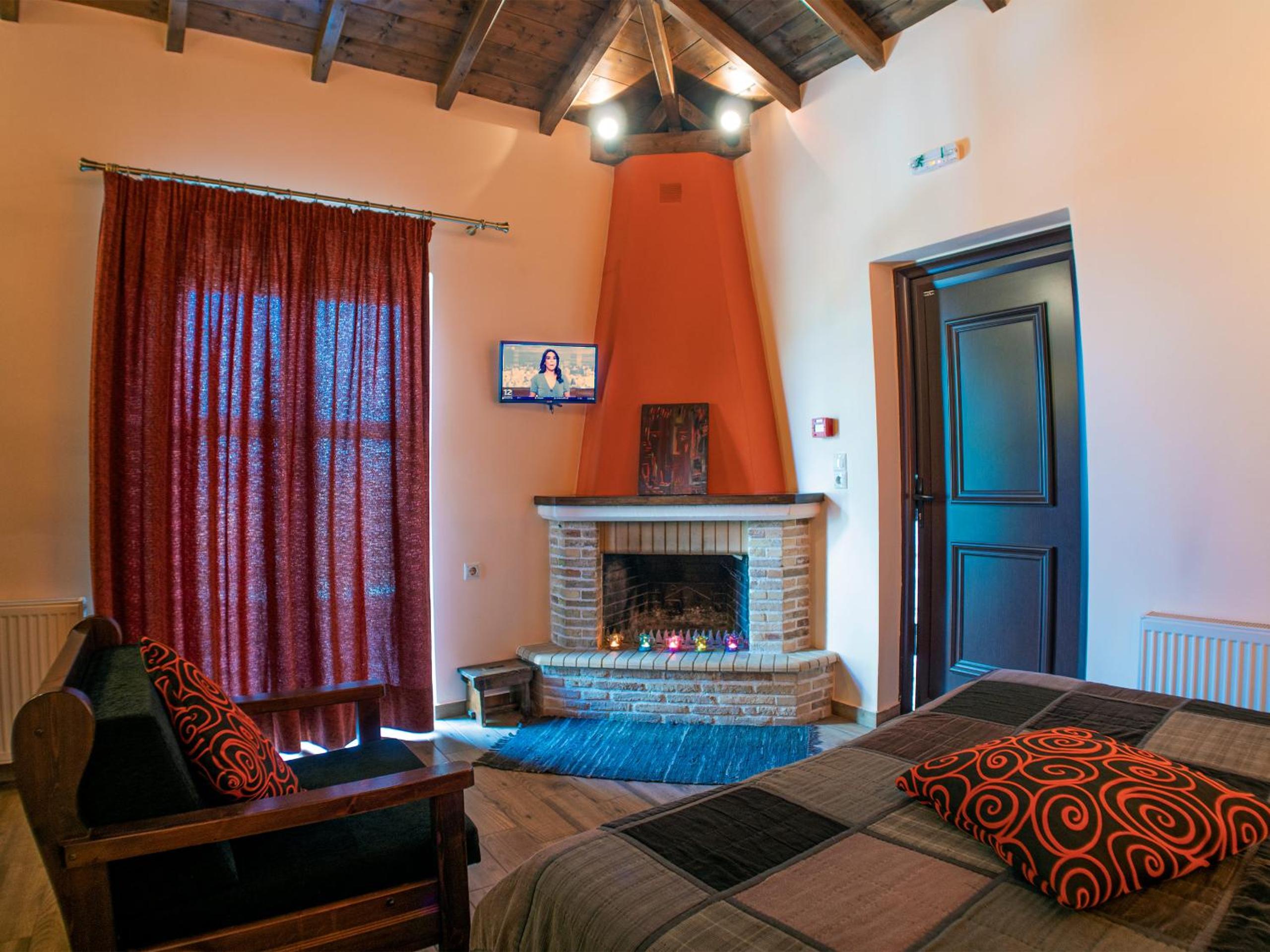 Double Room with Fireplace - Photo 1