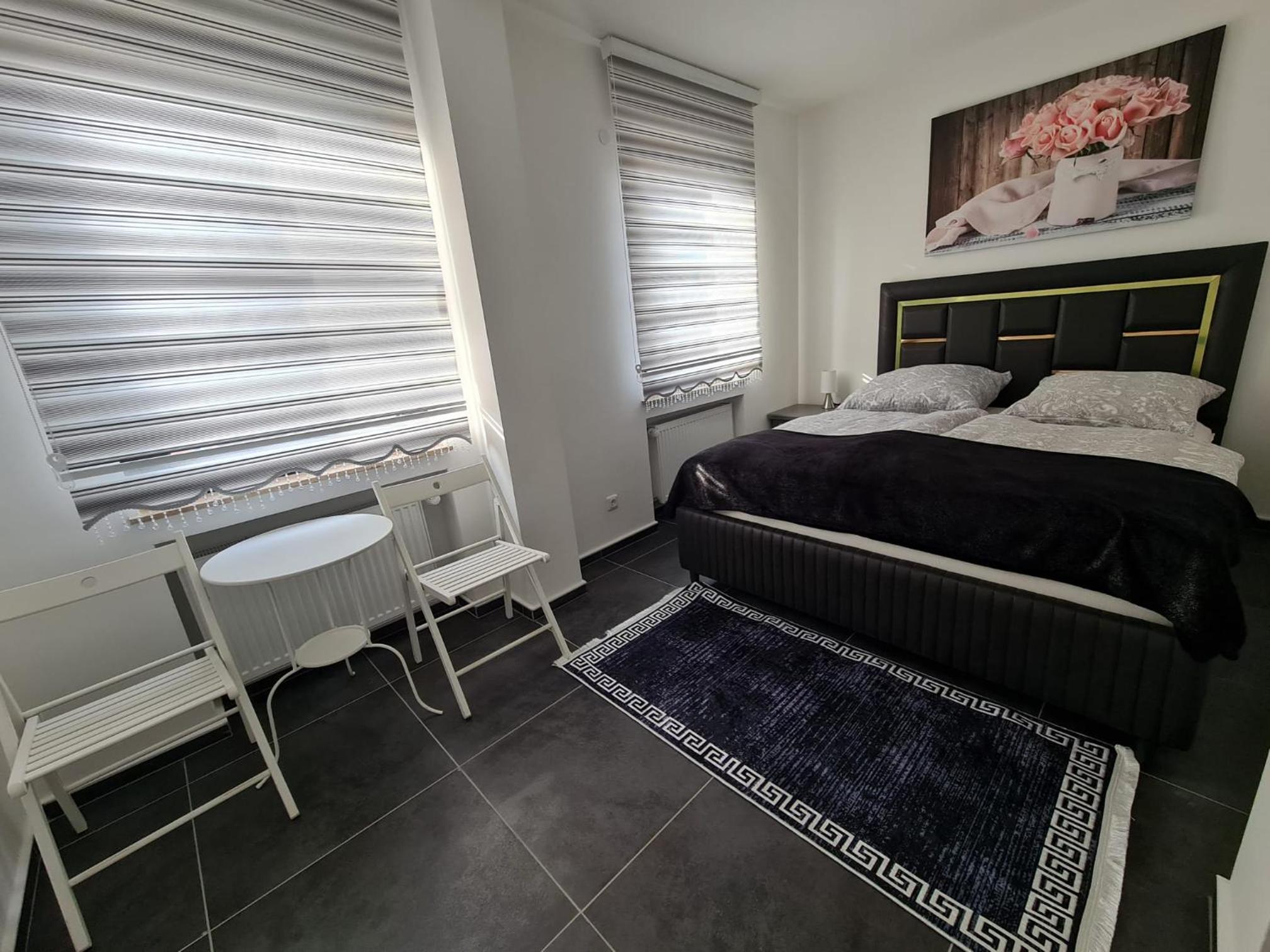 Double Room with Private Bathroom photo 2