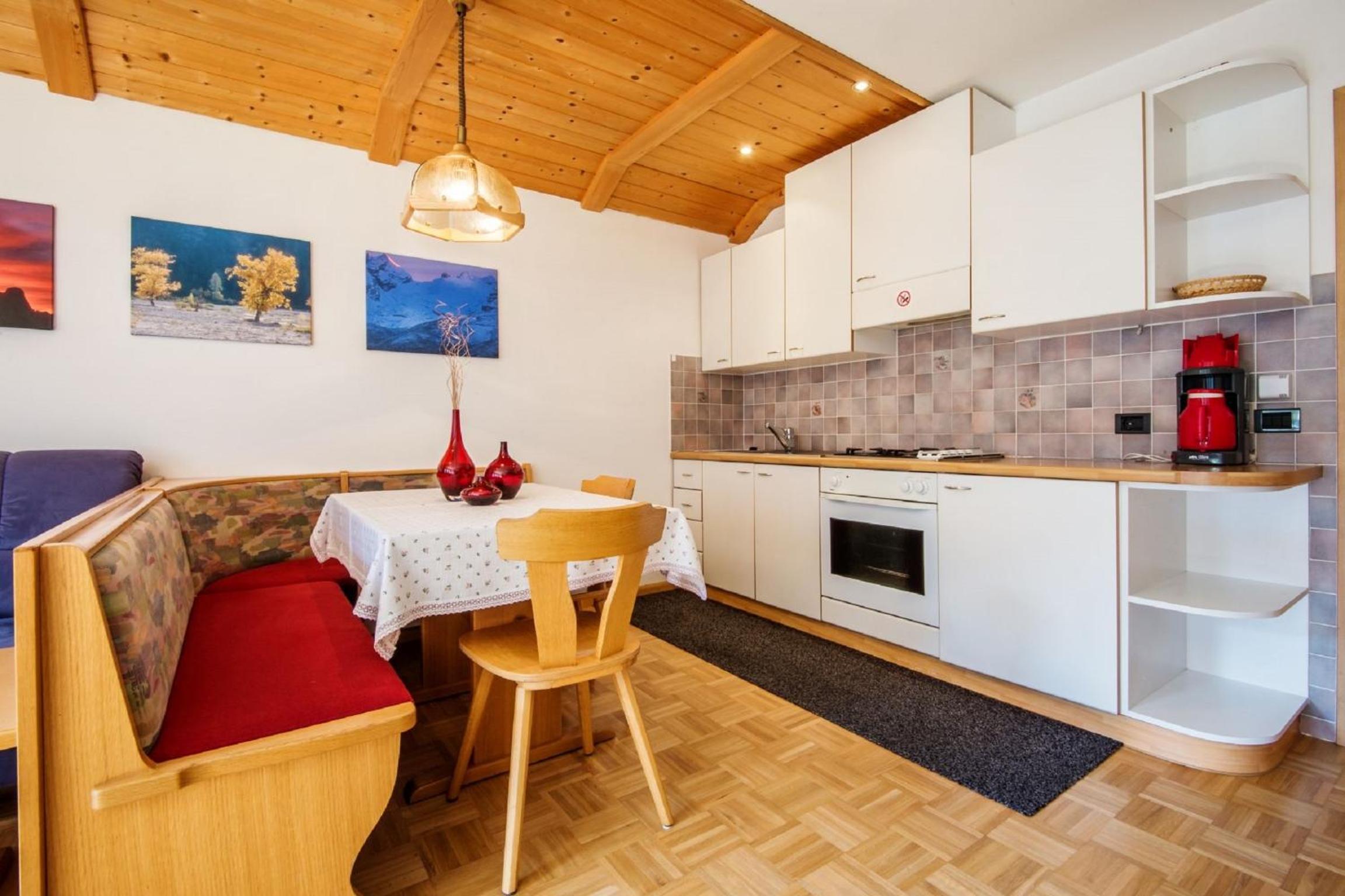 One-Bedroom Apartment (4 Adults) photo 3