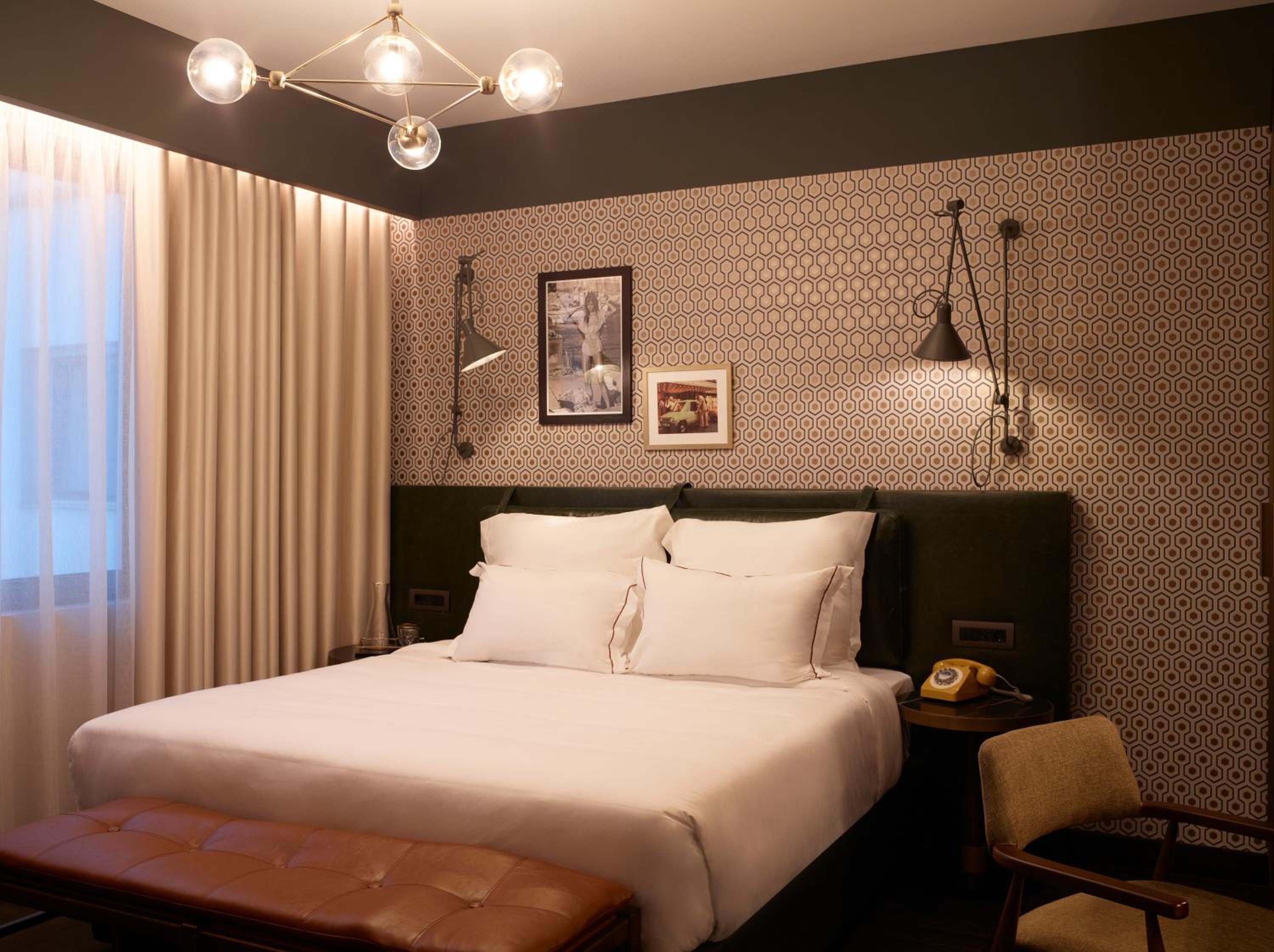 Deluxe King or Twin Room with Balcony