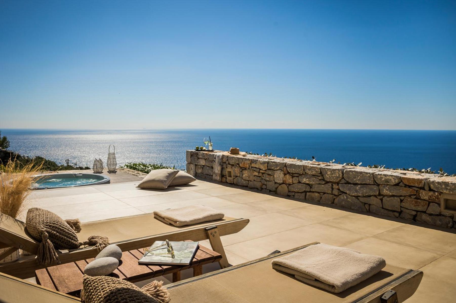 Superior Suite - Photo 6