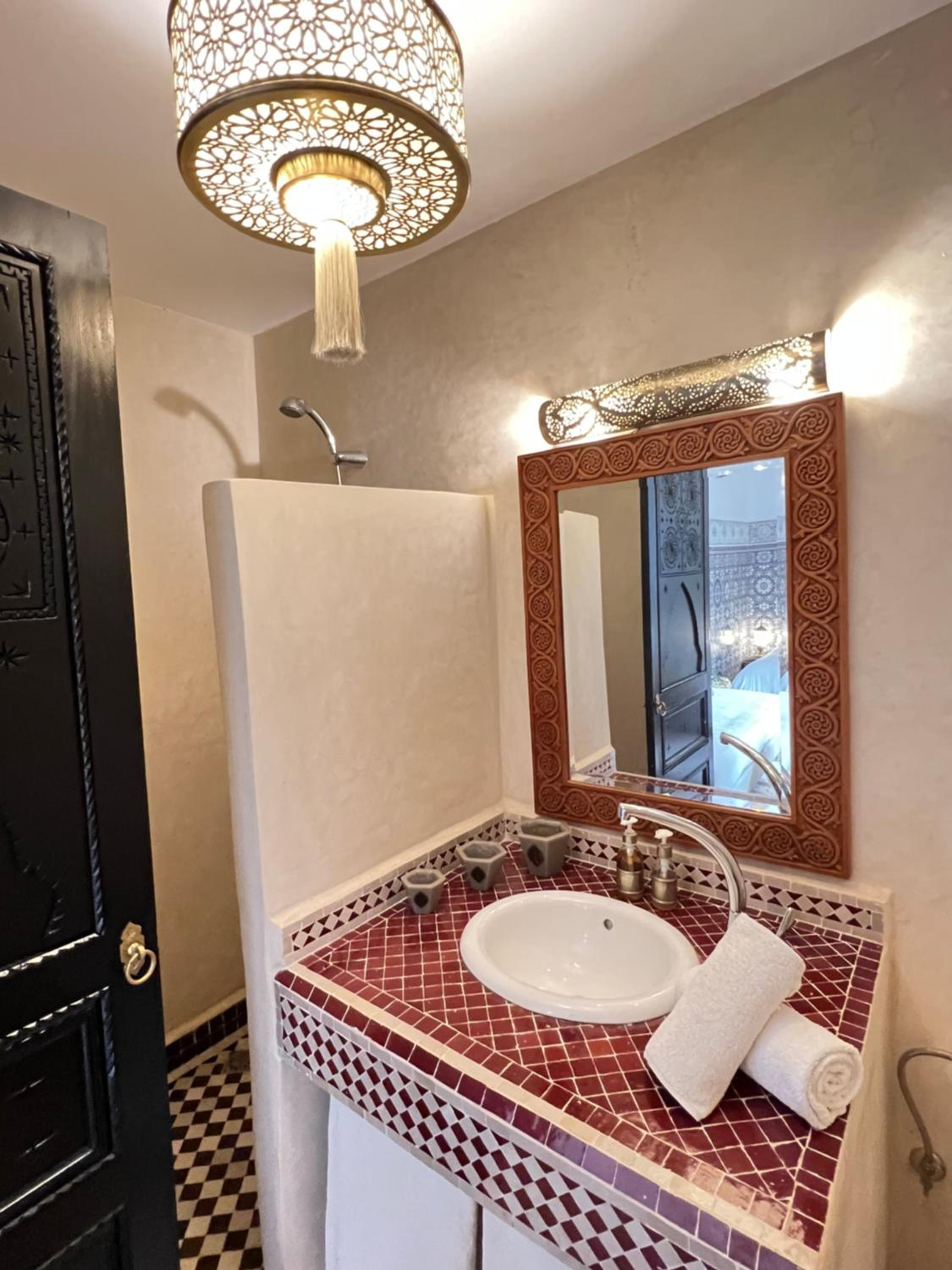 Deluxe Room - Photo 7