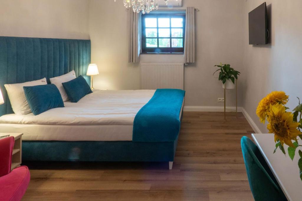 Double Room - Photo 5