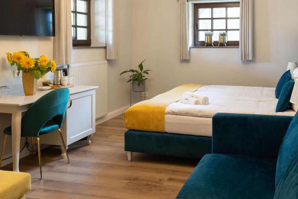Double Room - Photo 10
