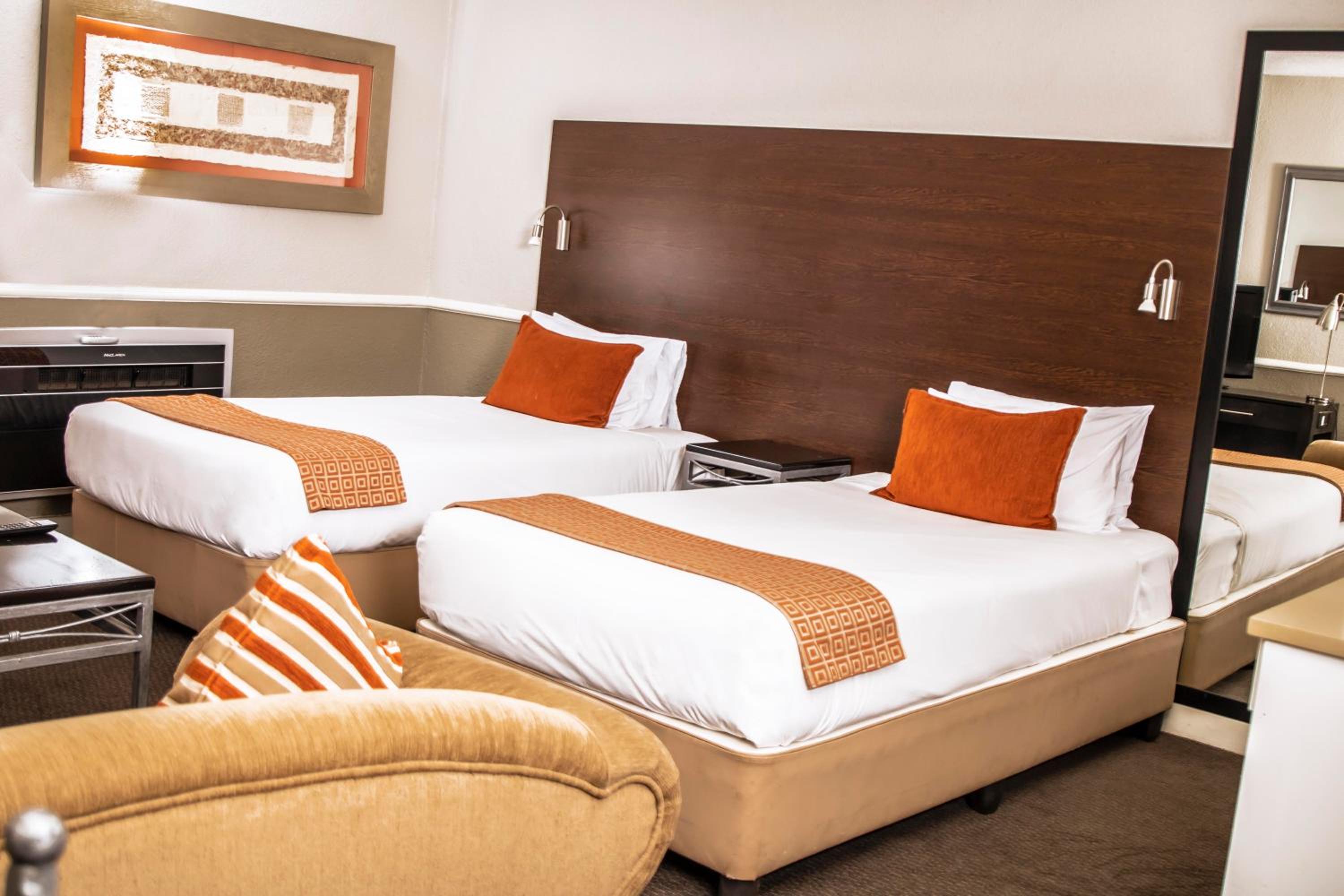 Standard Twin Room - Non-Smoking - Photo 1