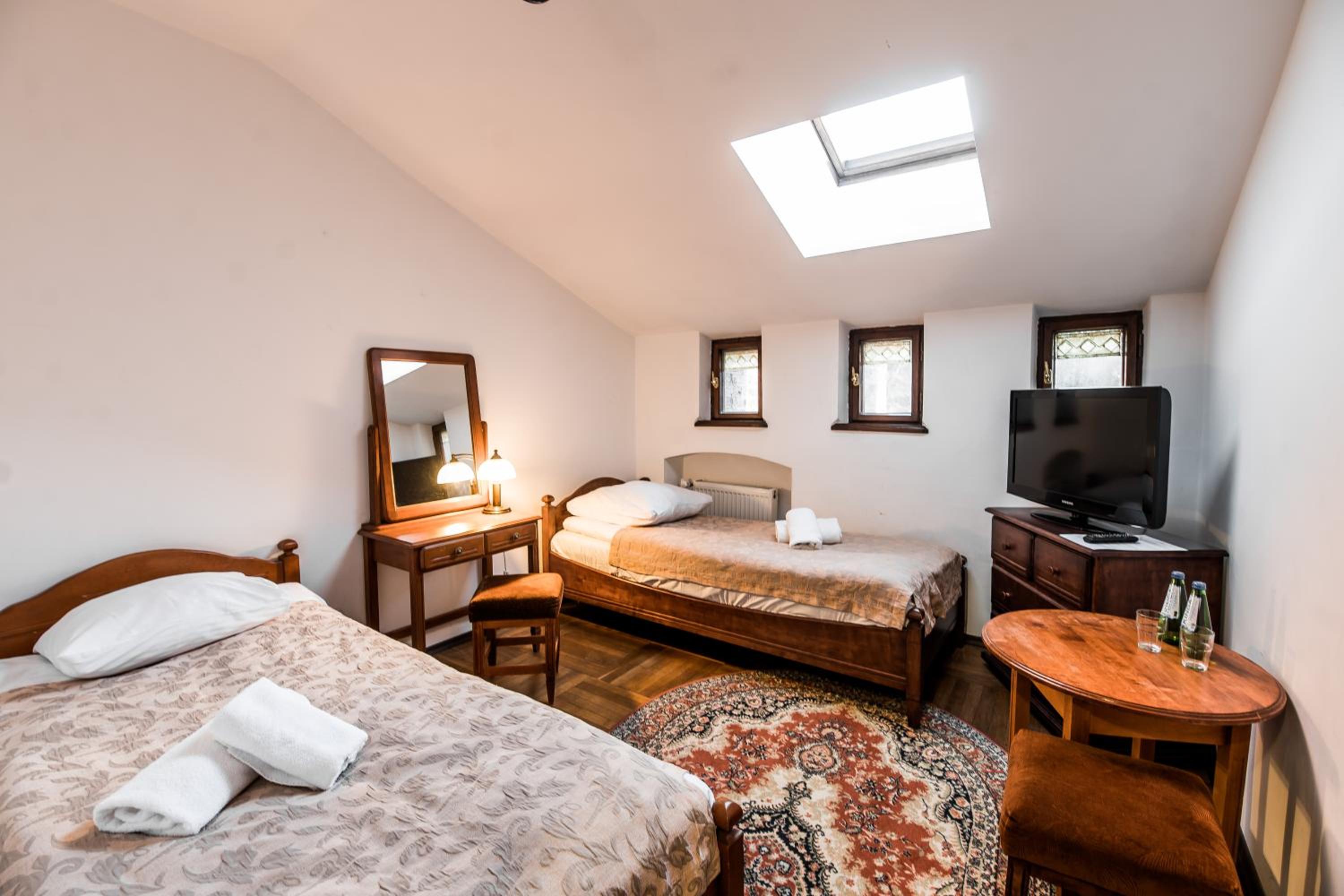 Economy Double Room - Photo 4