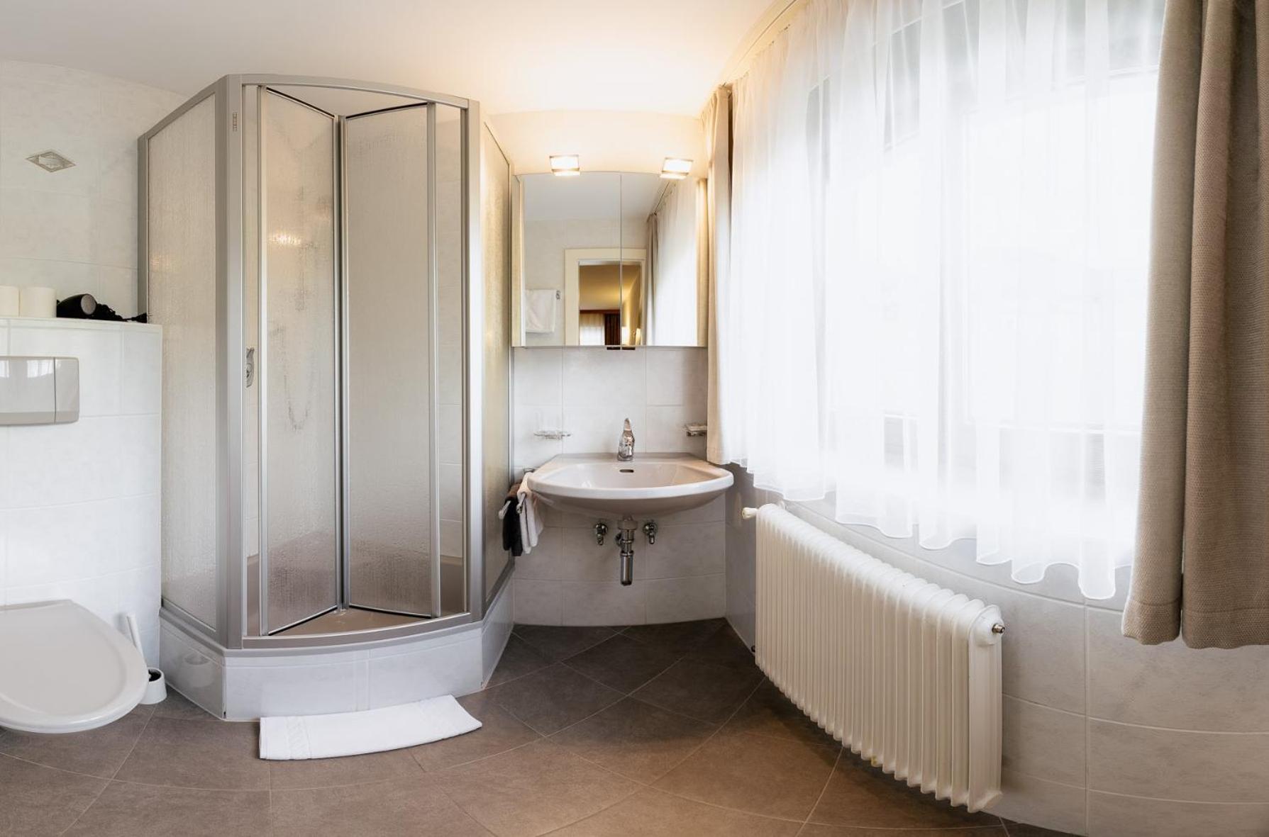 Suite - Photo 4