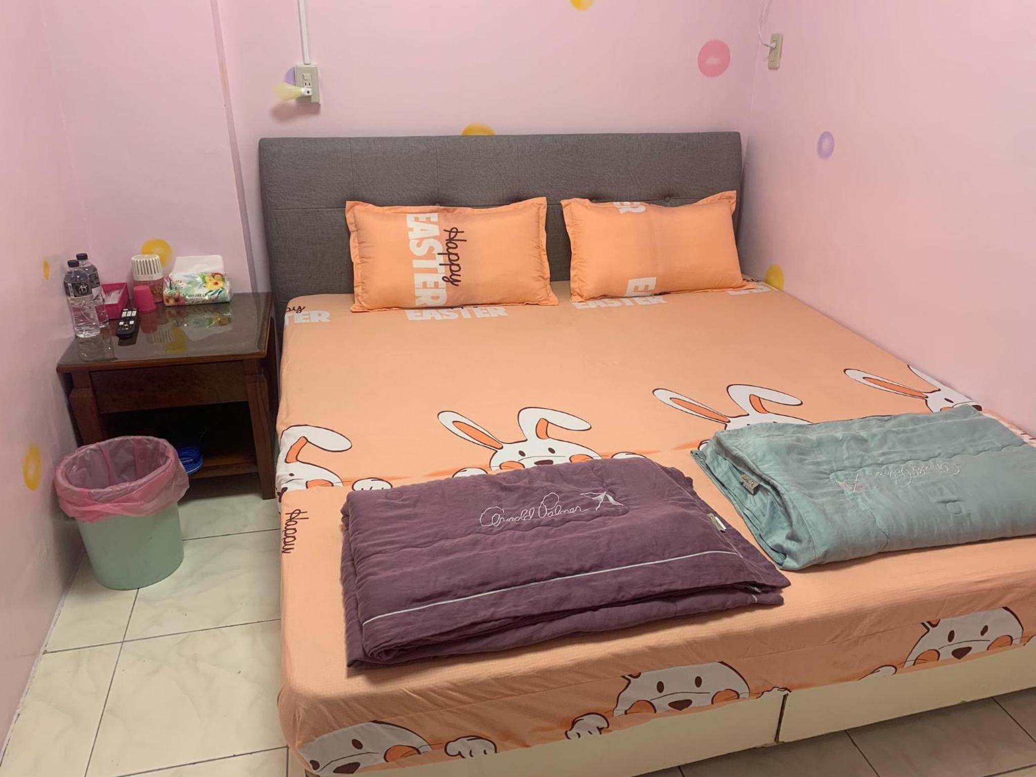 Queen Room photo 3