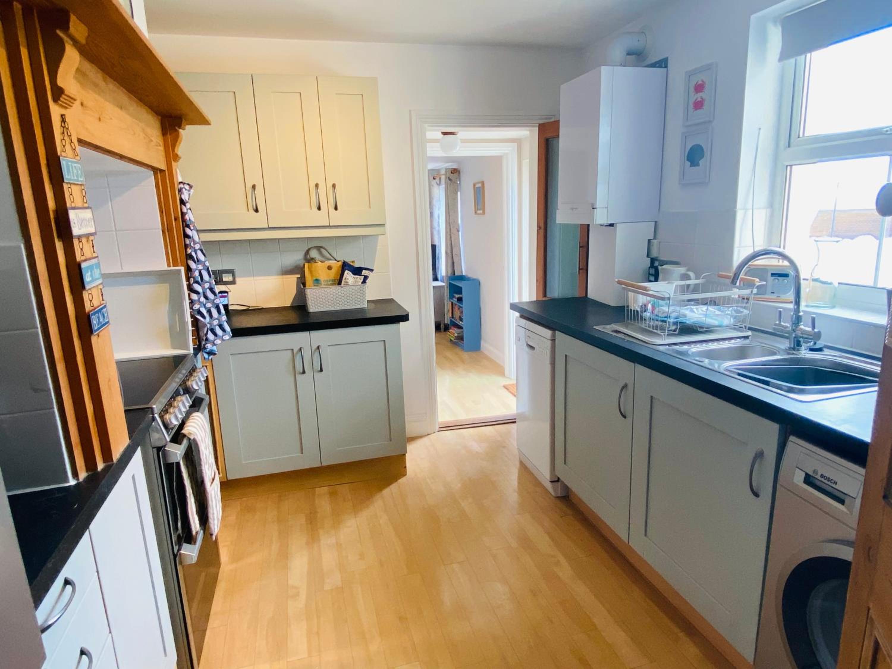 Three-Bedroom House photo 3