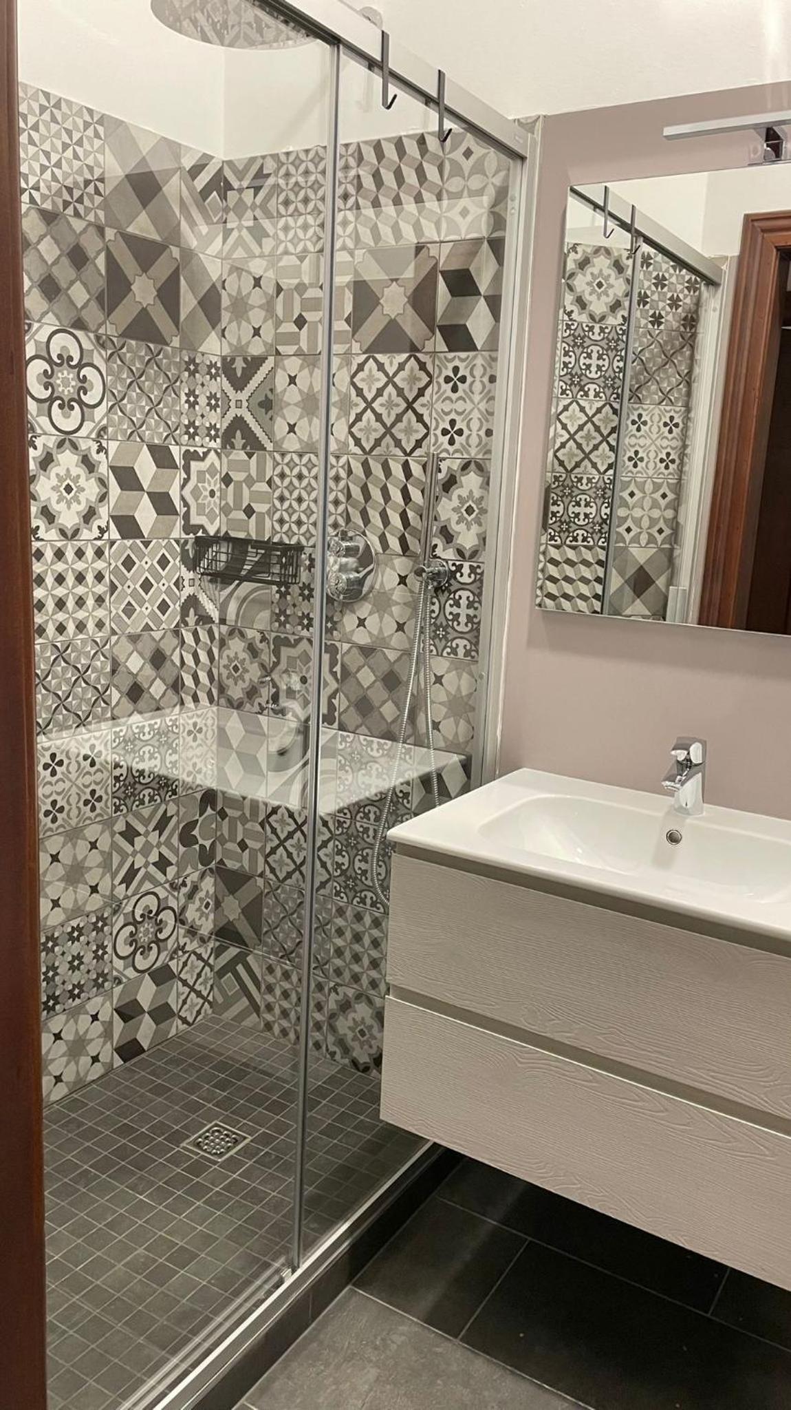 Double Room with Shared Bathroom photo 2