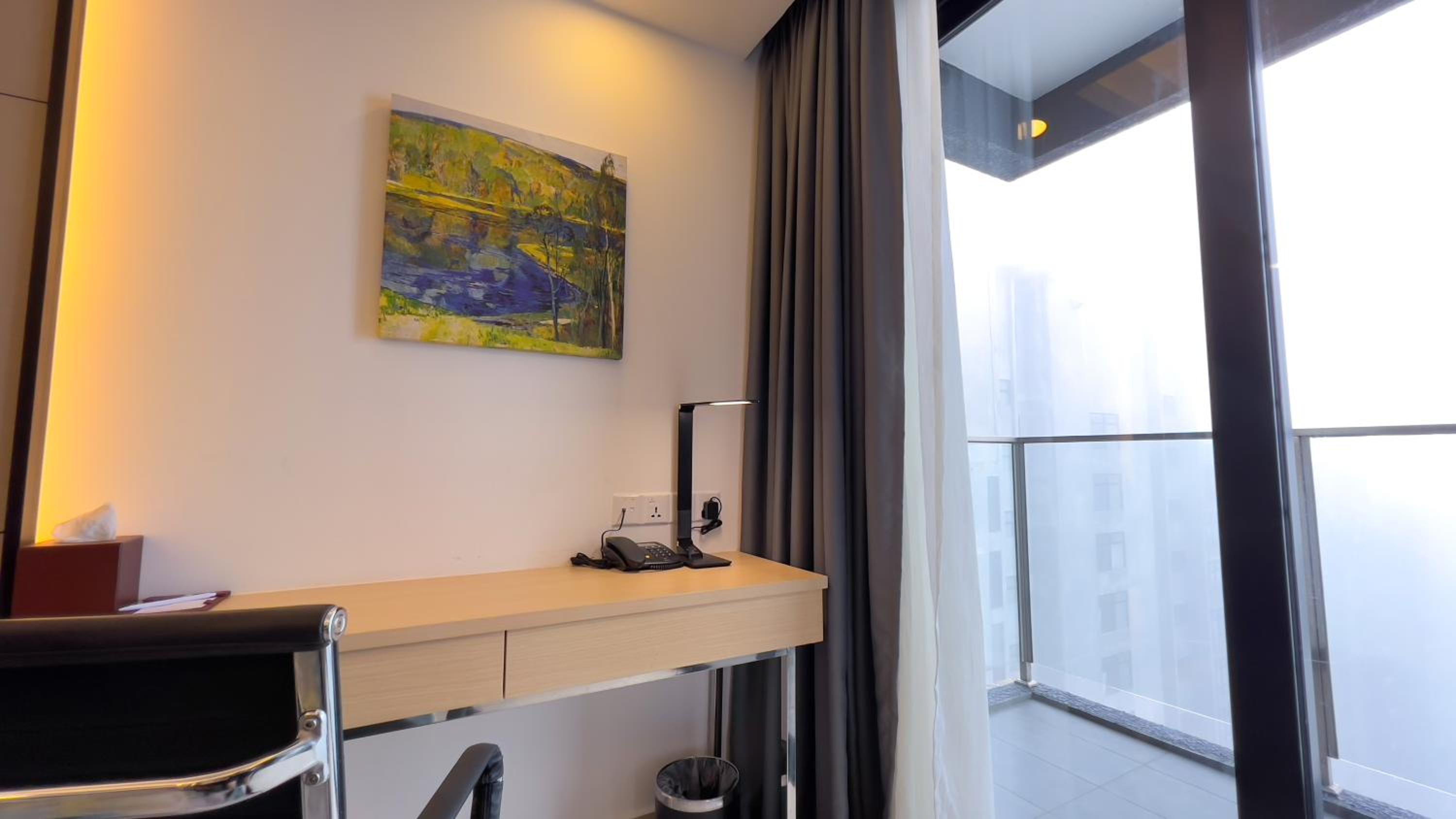 One-Bedroom Suite - Photo 30