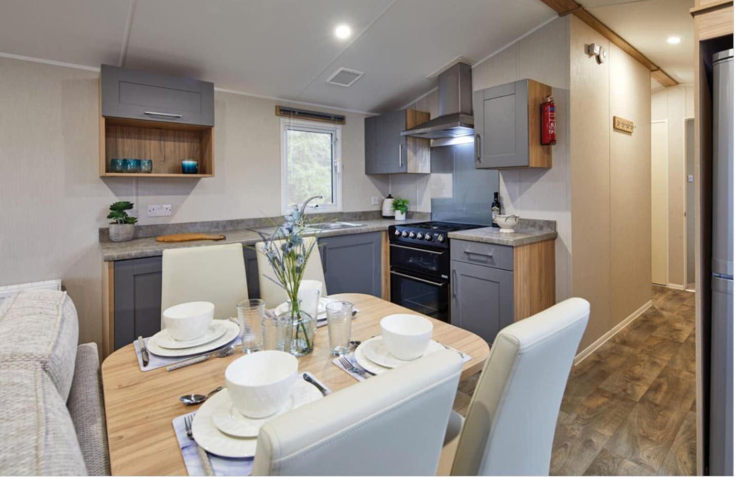 Holiday Home (Pet Friendly) photo 2
