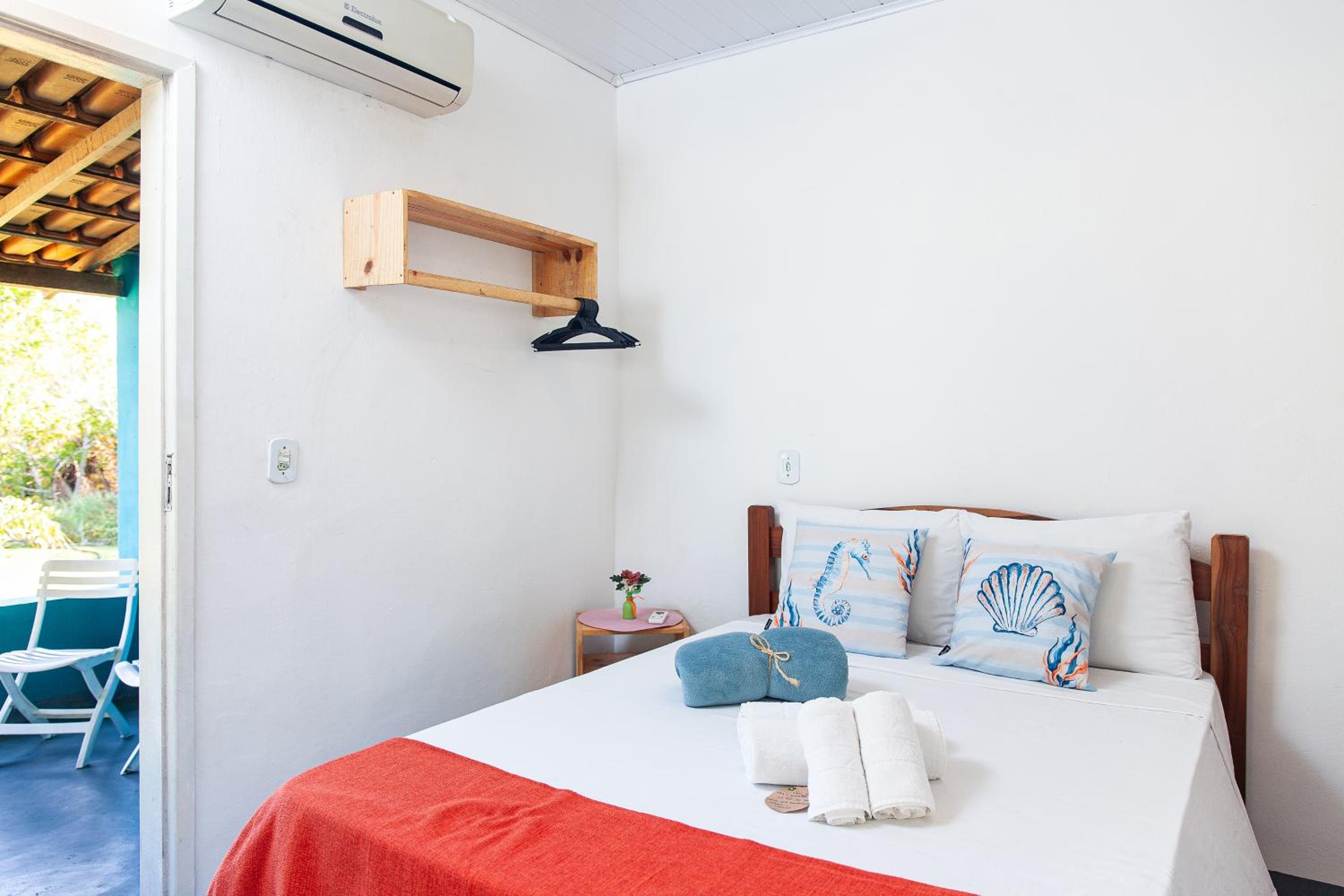 Two-Bedroom House - Photo 27